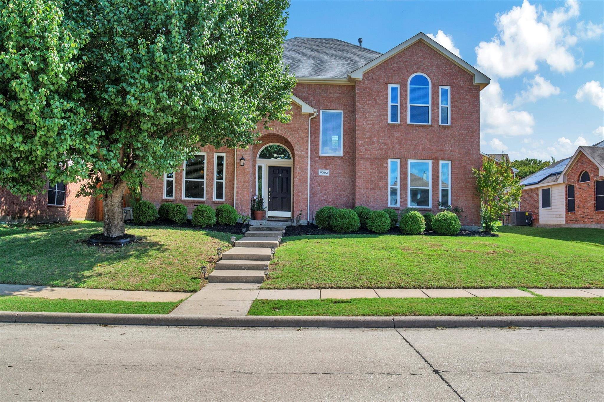 Rowlett, TX 75089,5302 Alazan Bay Drive