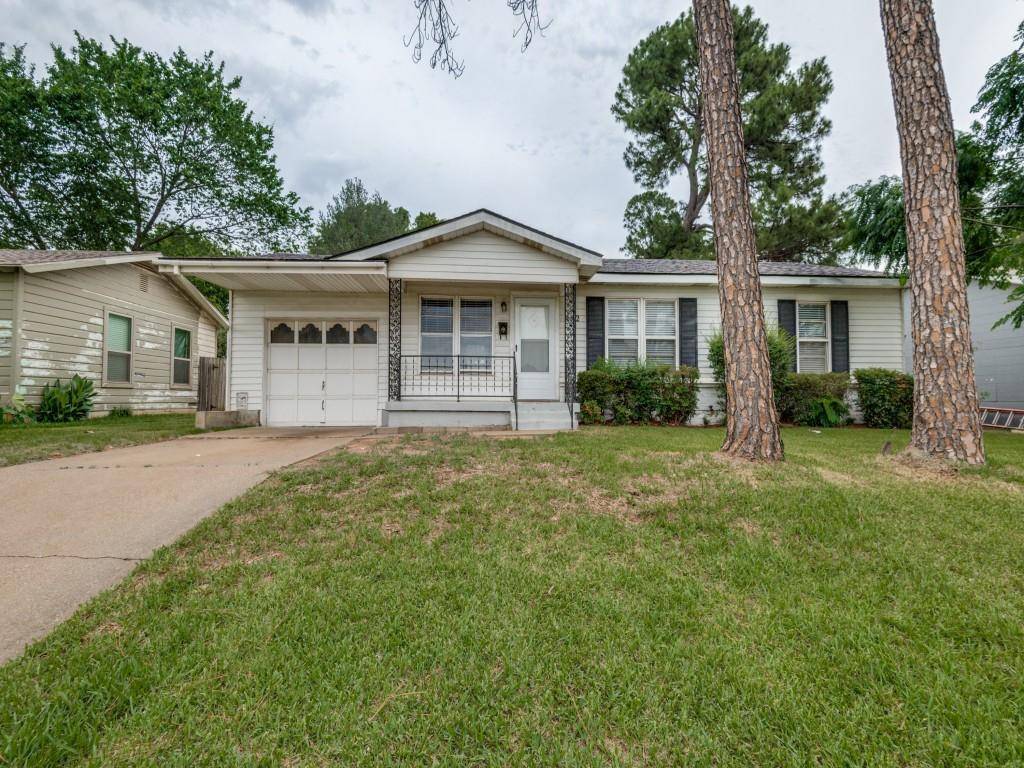 Hurst, TX 76053,212 W Pecan Street