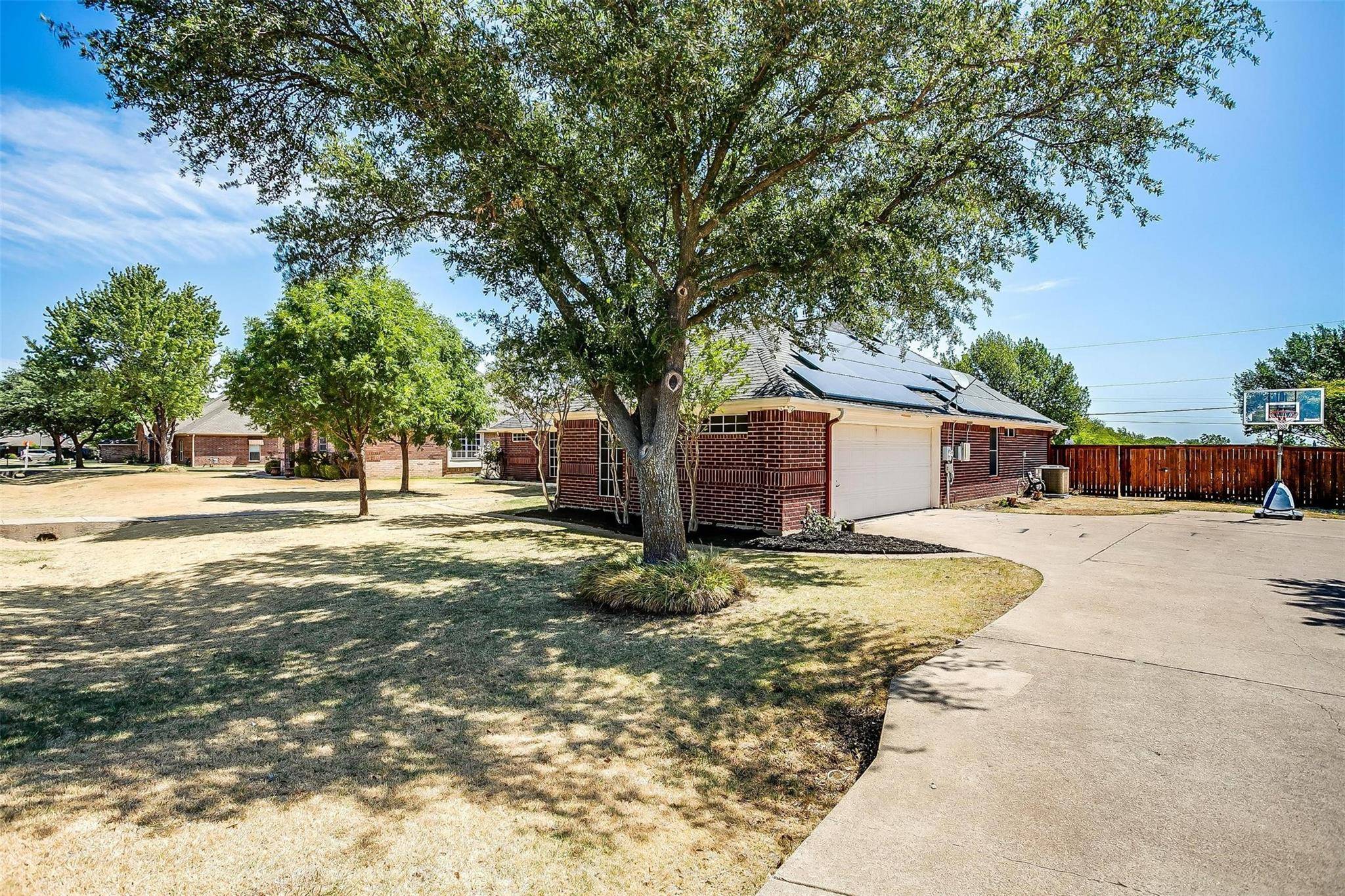 Crowley, TX 76036,1024 Birmingham Briar Court