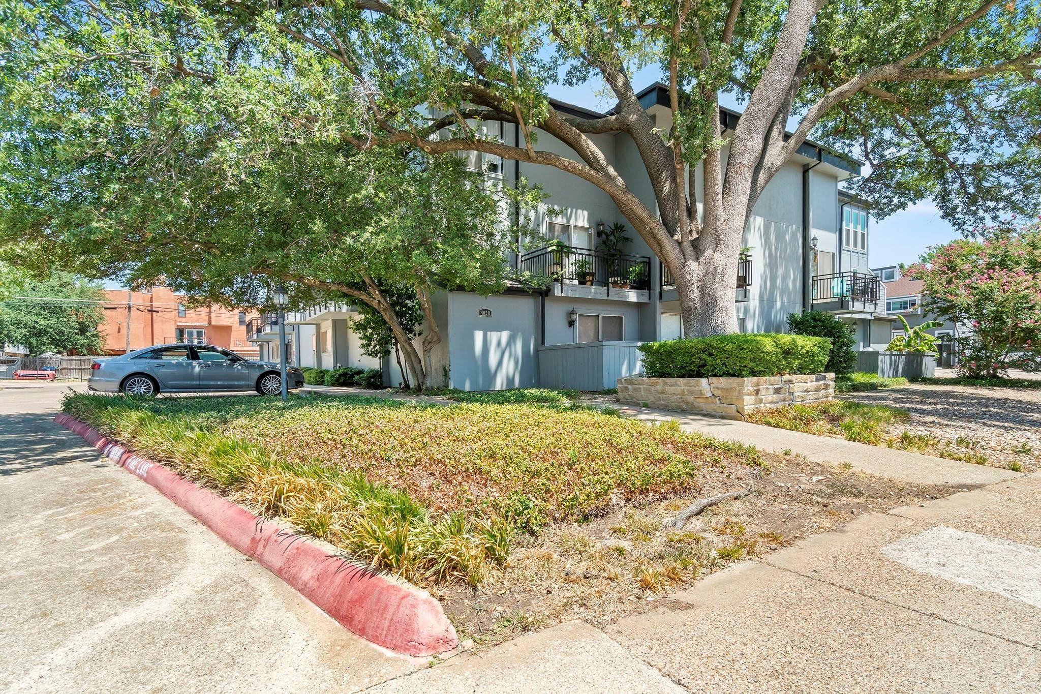 4020 Holland Avenue #205, Dallas, TX 75219