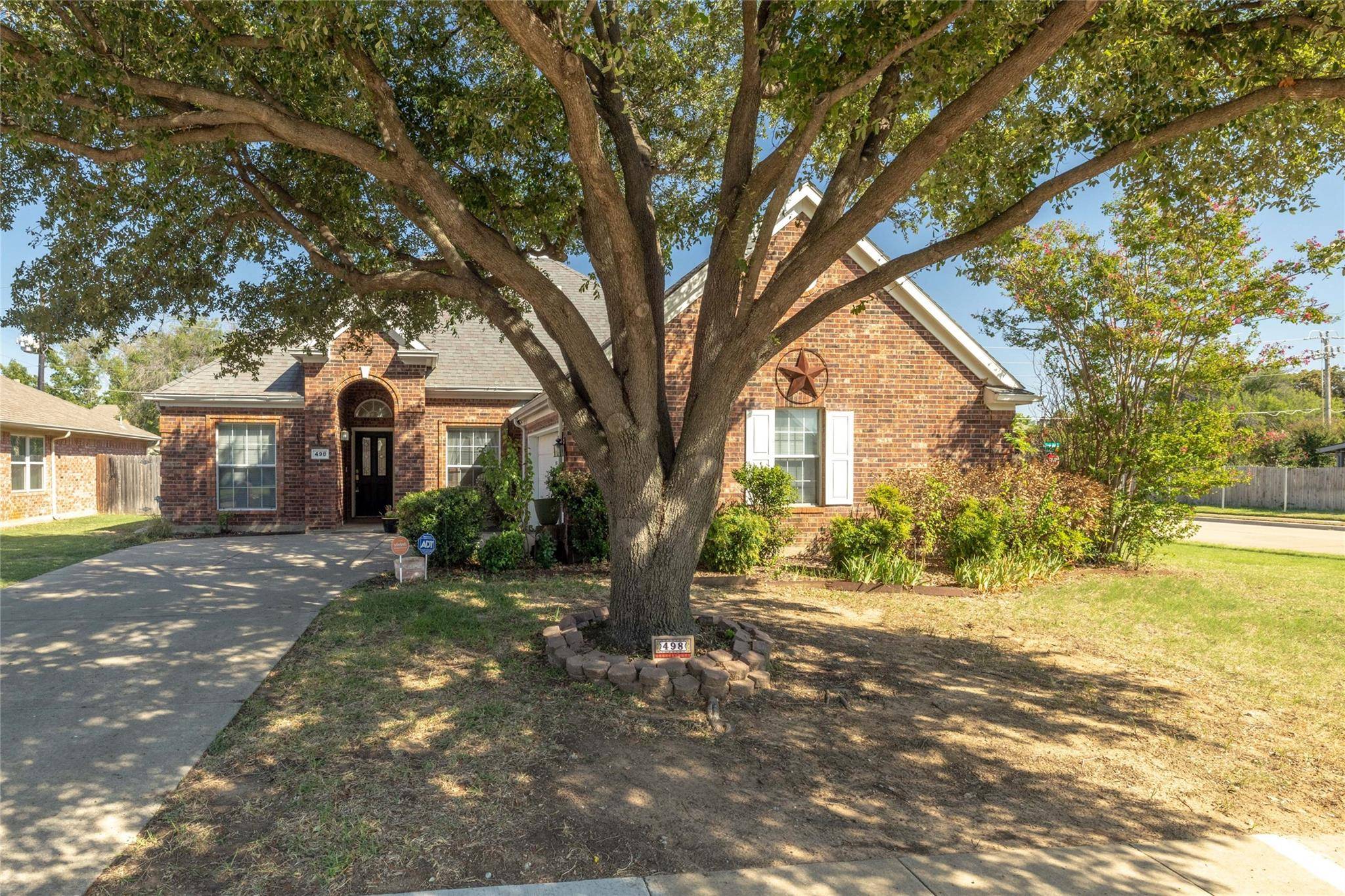 Hurst, TX 76054,498 Shade Tree Circle