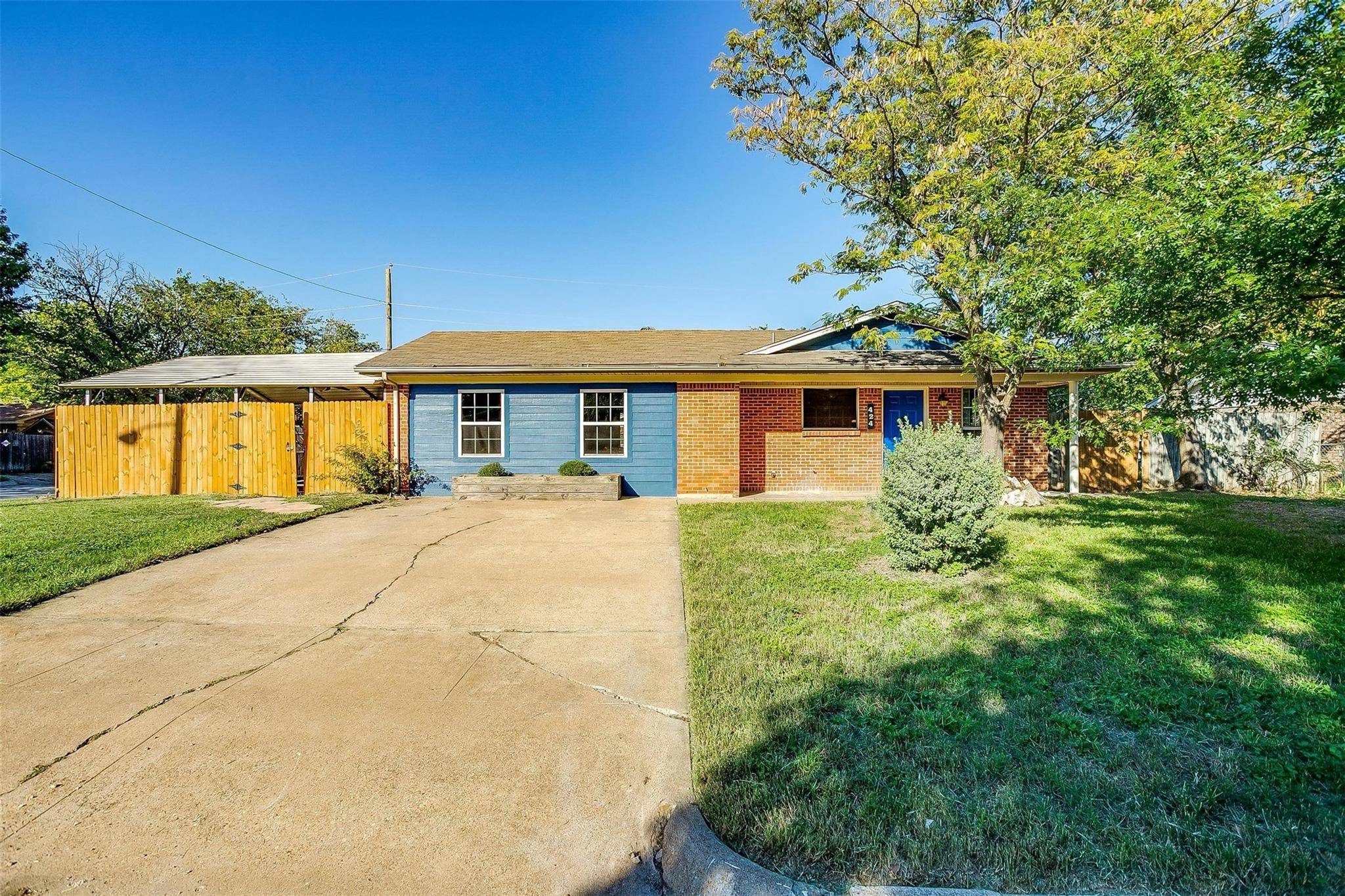 Burleson, TX 76028,424 Hillery Street