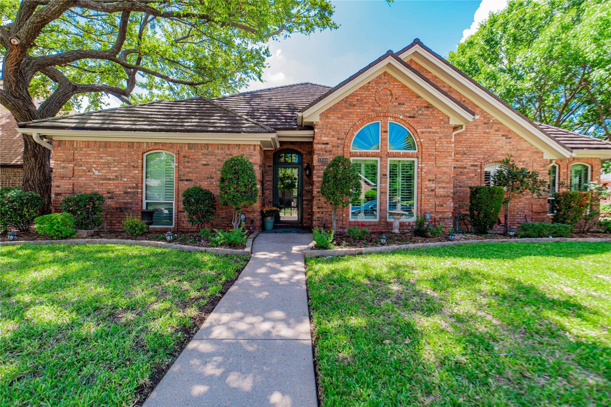 Bedford, TX 76021,1800 Rollingwood Court