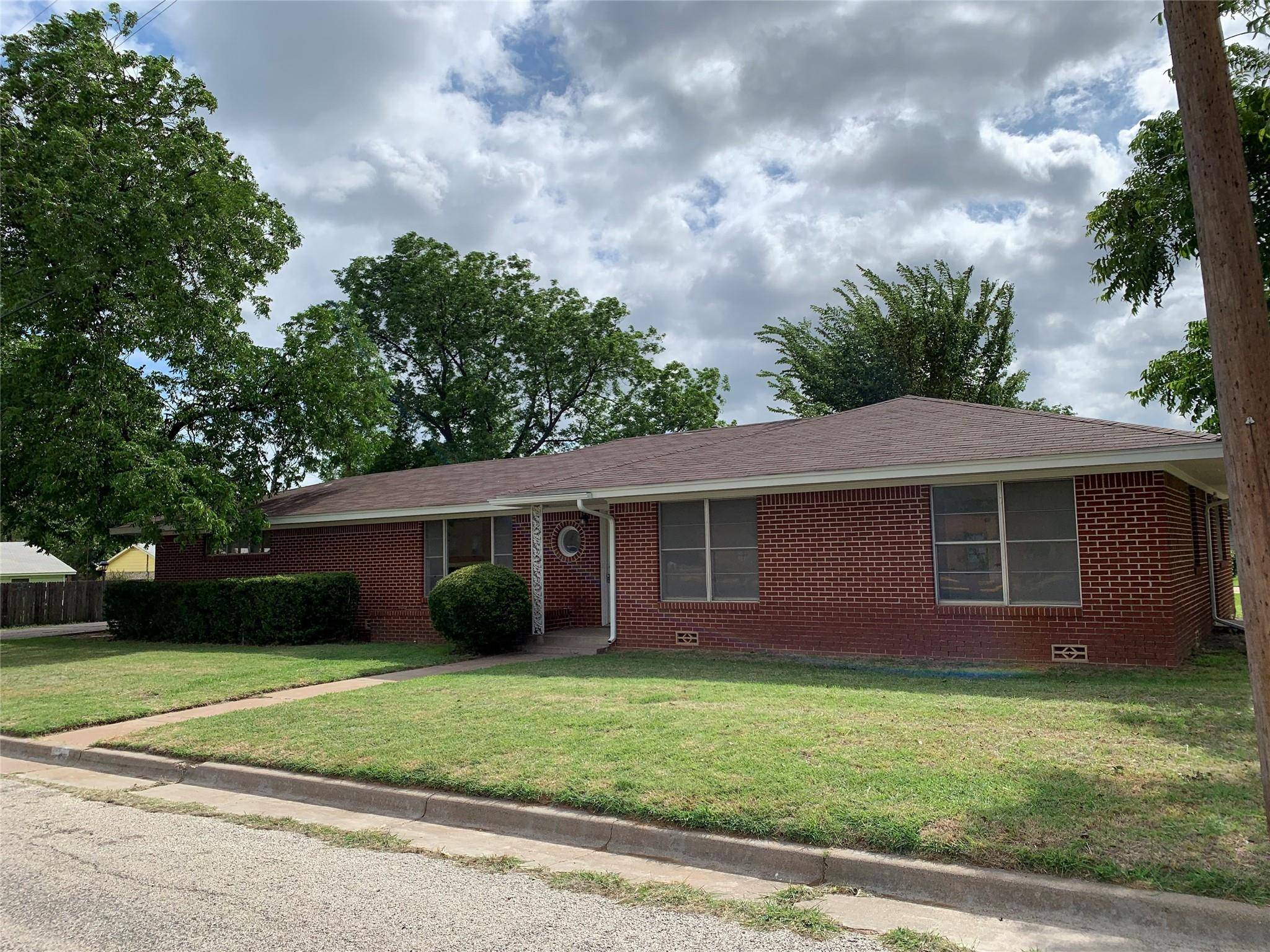 Graham, TX 76450,149 Colorado Avenue