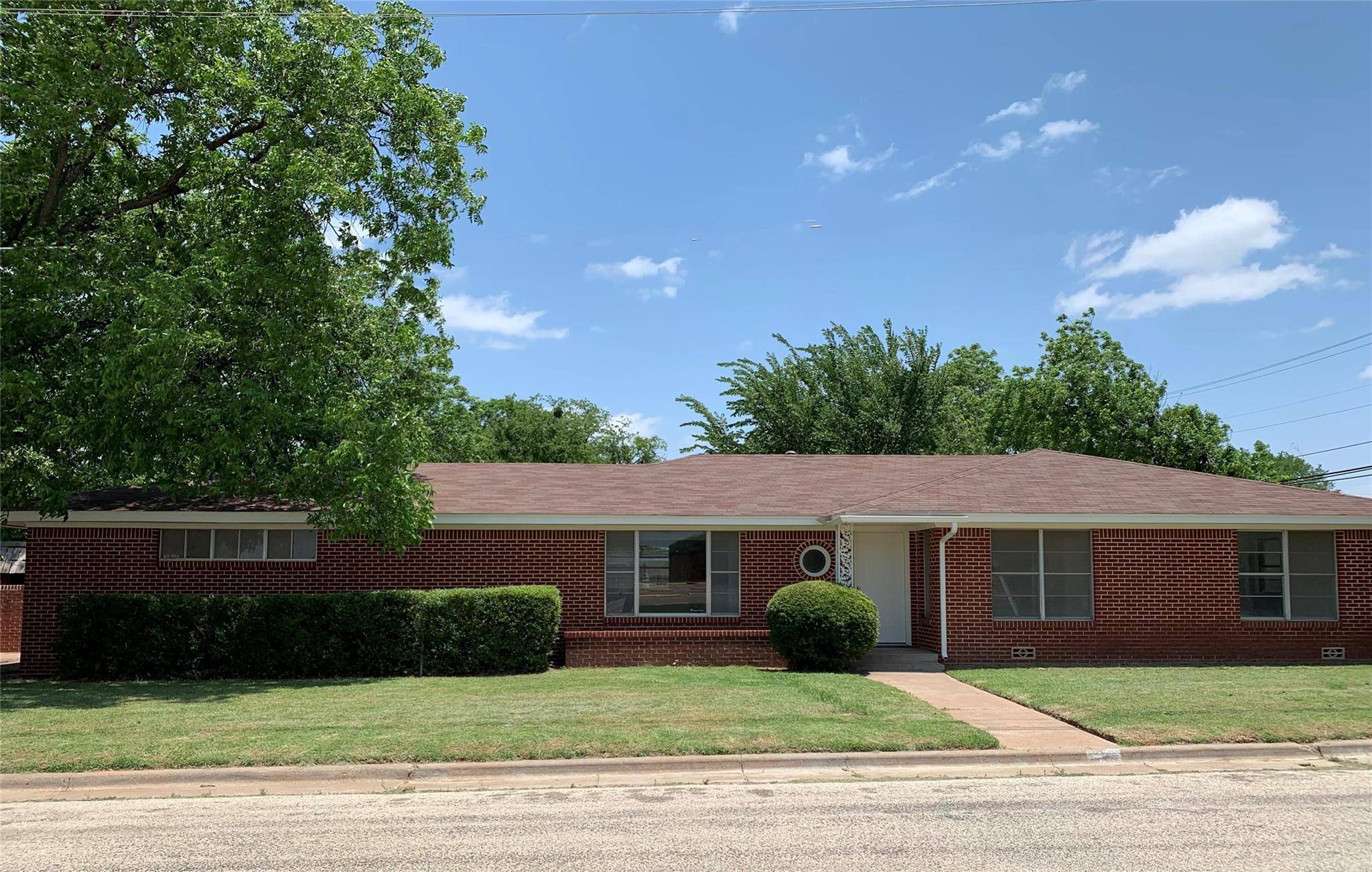 Graham, TX 76450,149 Colorado Avenue