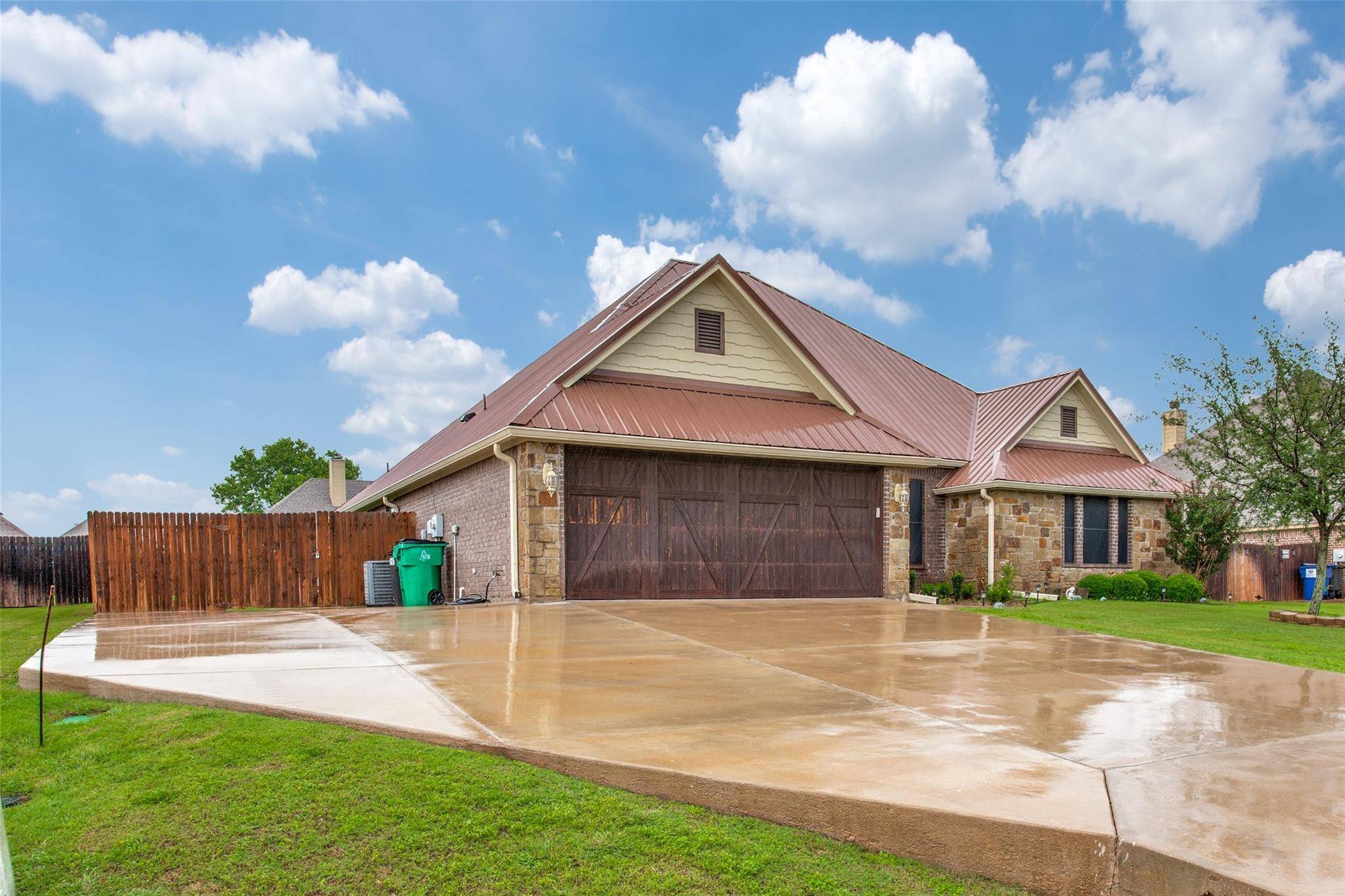 Granbury, TX 76049,2827 Willow Ridge Circle