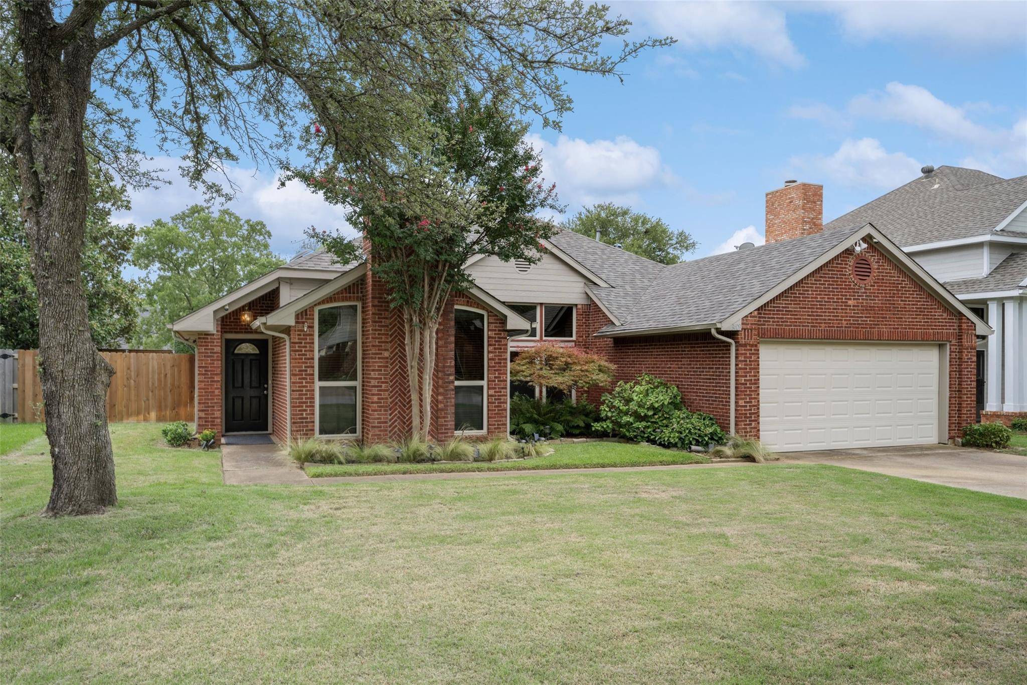 Grapevine, TX 76051,3409 Spring Willow Drive