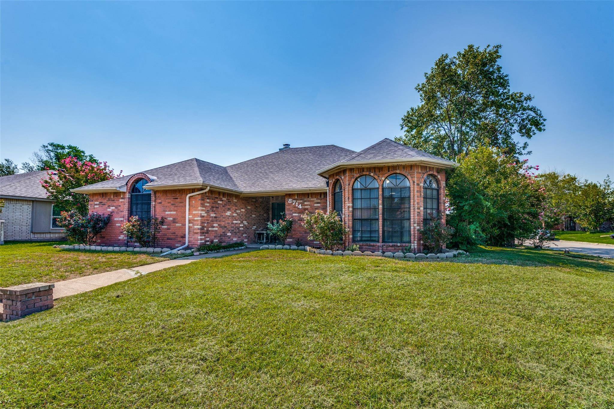 Rowlett, TX 75088,8714 Doliver Drive