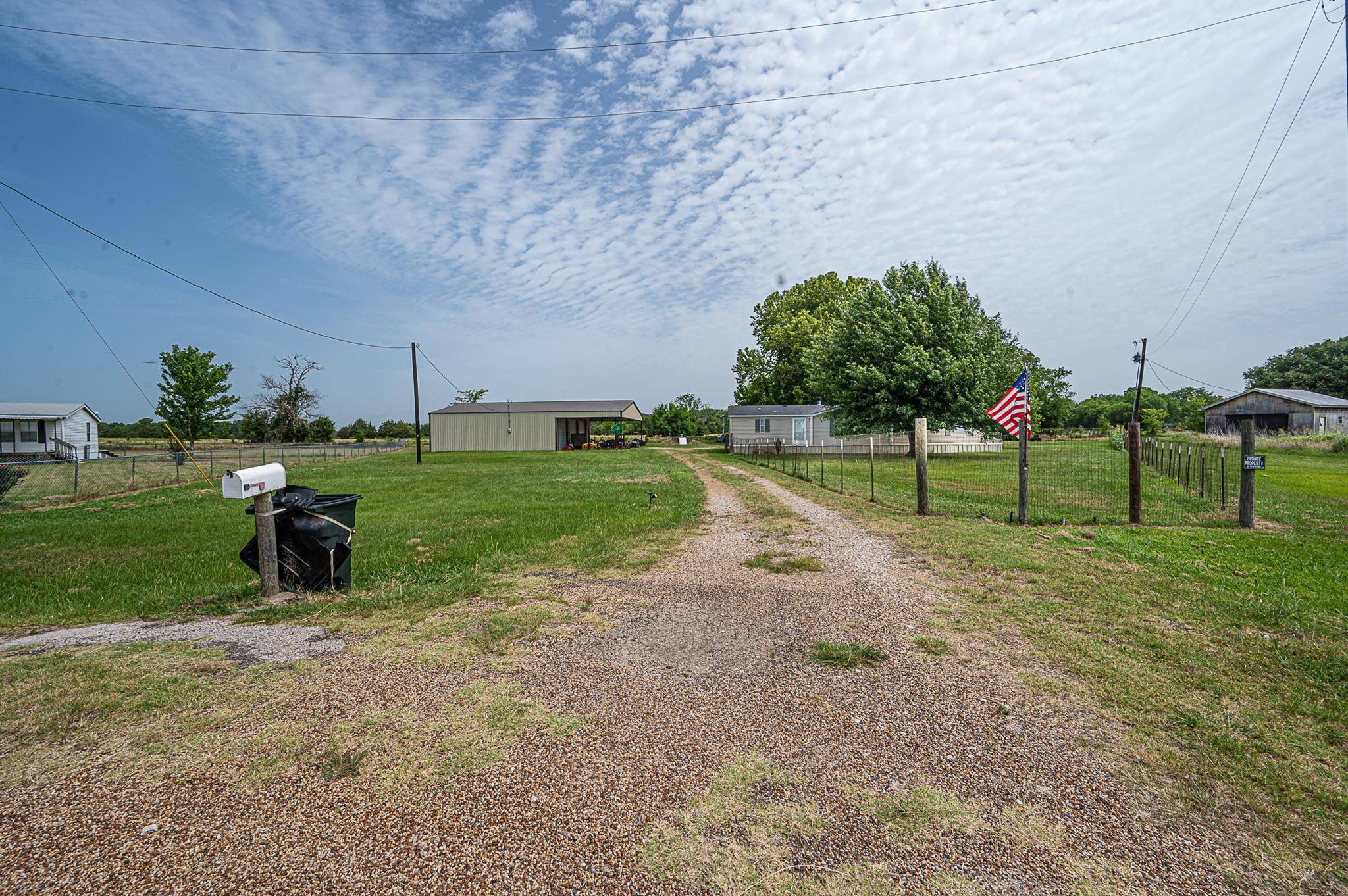 Kemp, TX 75143,16396 Joshua Lane