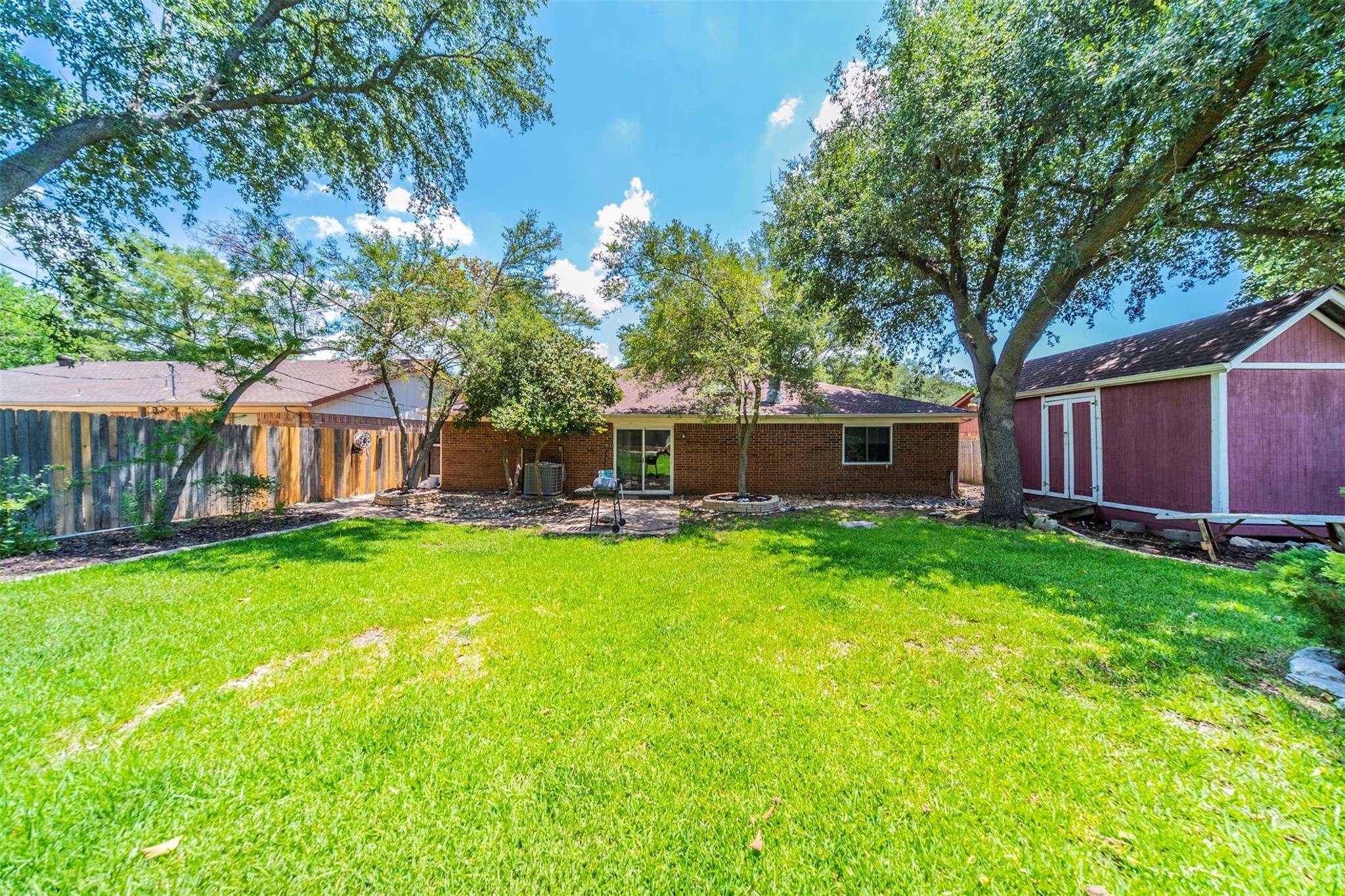 Arlington, TX 76001,6402 Willow Springs Drive