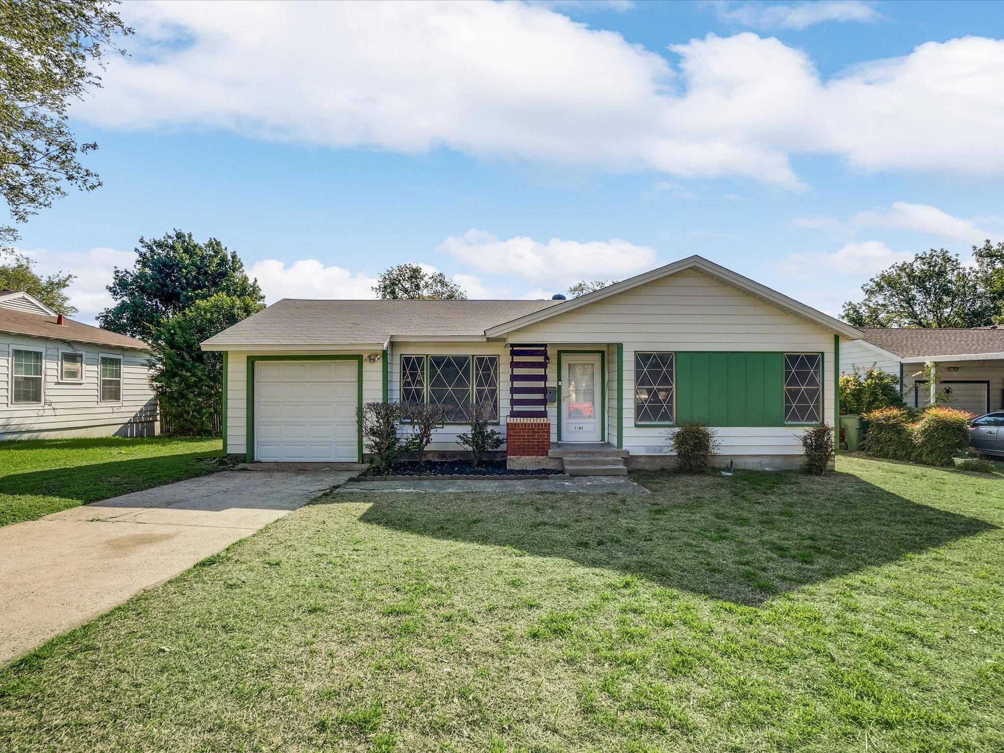 Garland, TX 75040,1304 Sylvan Drive