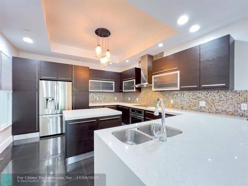 Fort Lauderdale, FL 33316,755 SE 12th Ct #755