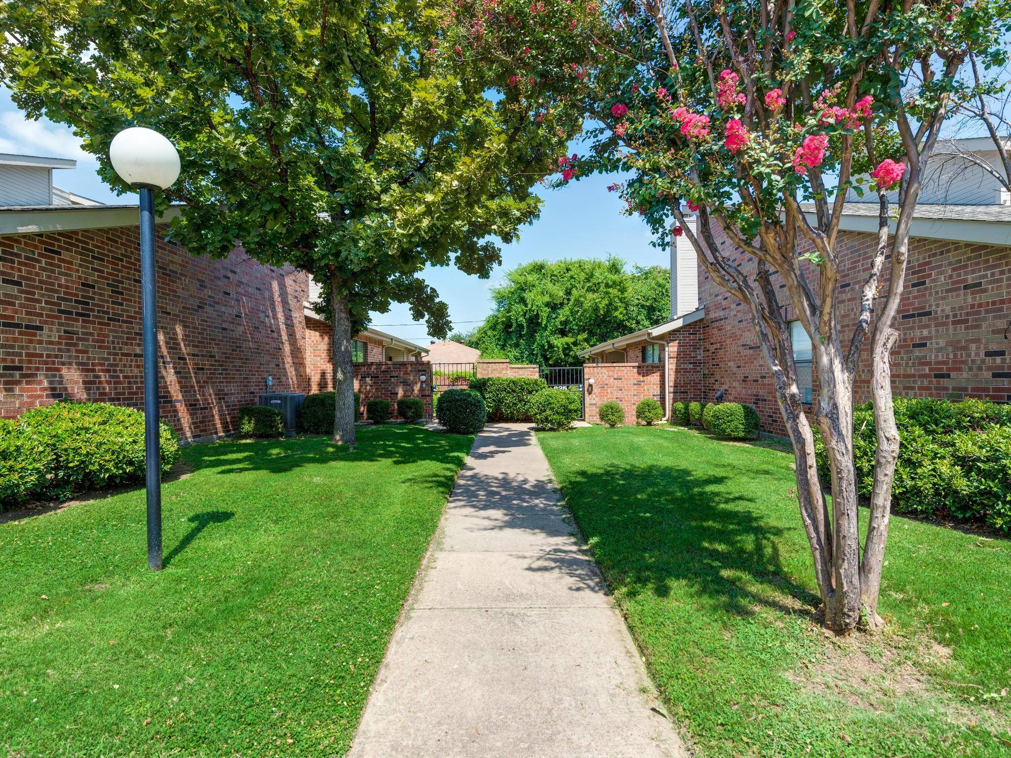 Benbrook, TX 76126,925 Forest Creek Street