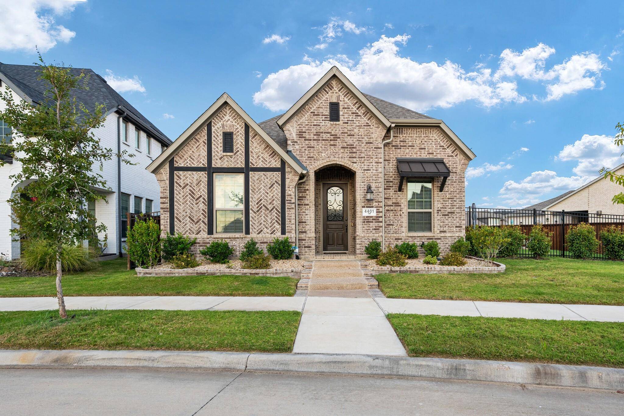 Arlington, TX 76005,4401 Cinnamon Stone Drive