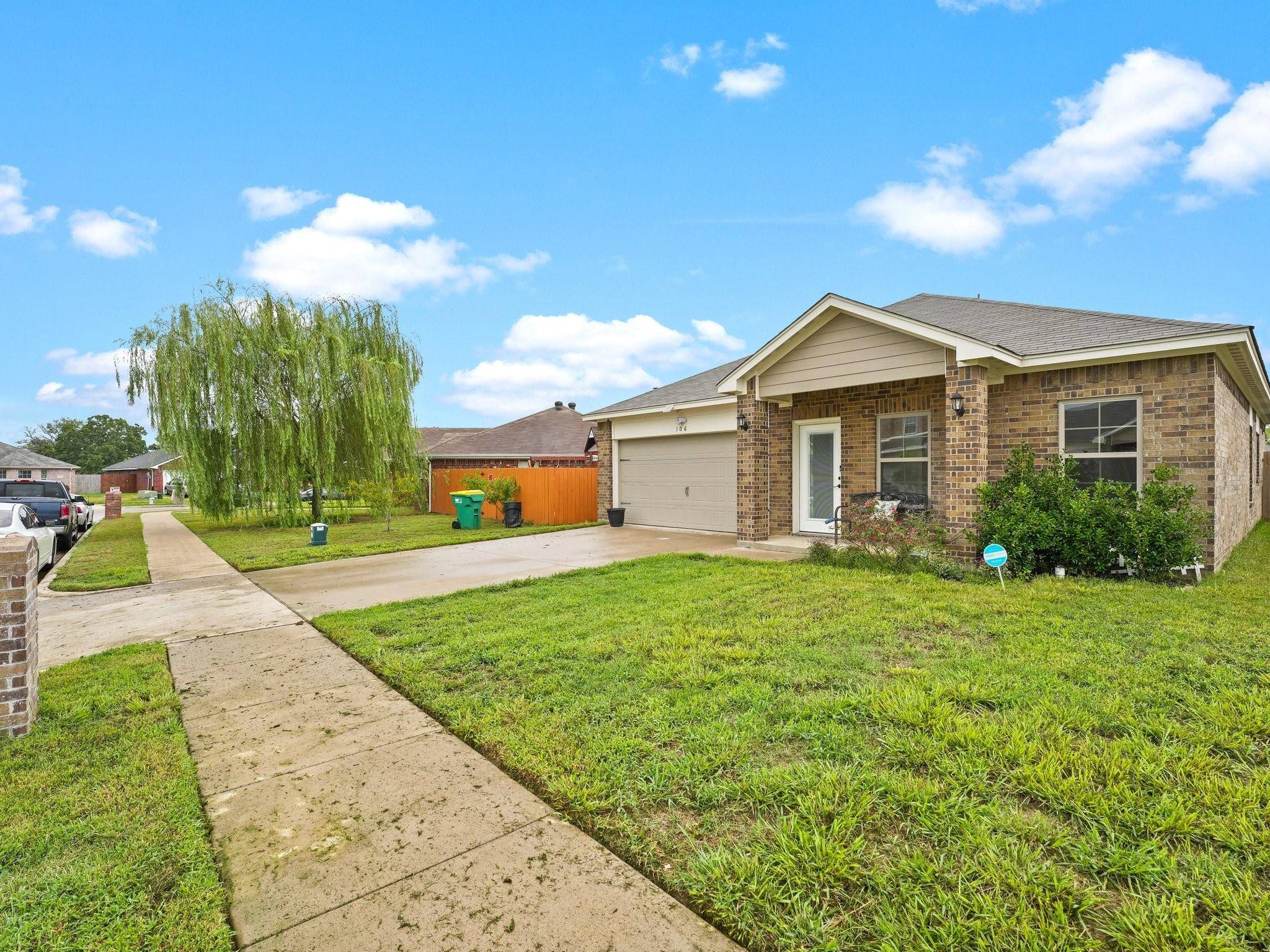 Terrell, TX 75160,106 Mitchell Street