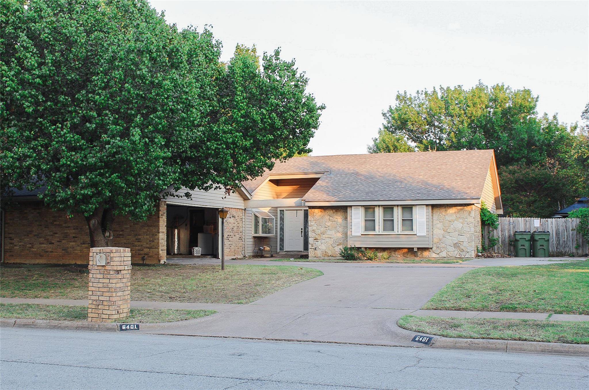 Edgecliff Village, TX 76134,6401 Lavano Drive