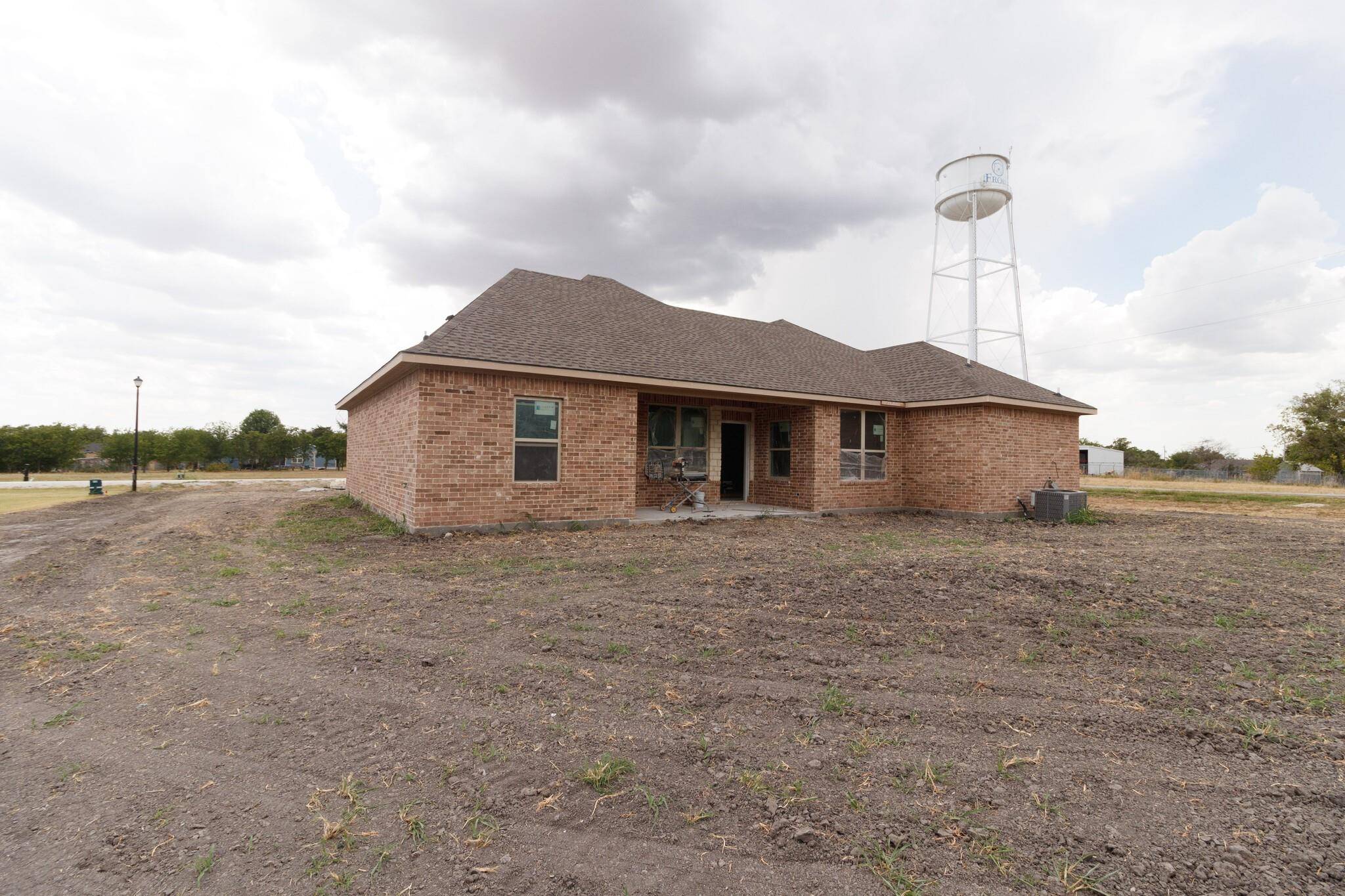 Frost, TX 76641,100 Allison Lane