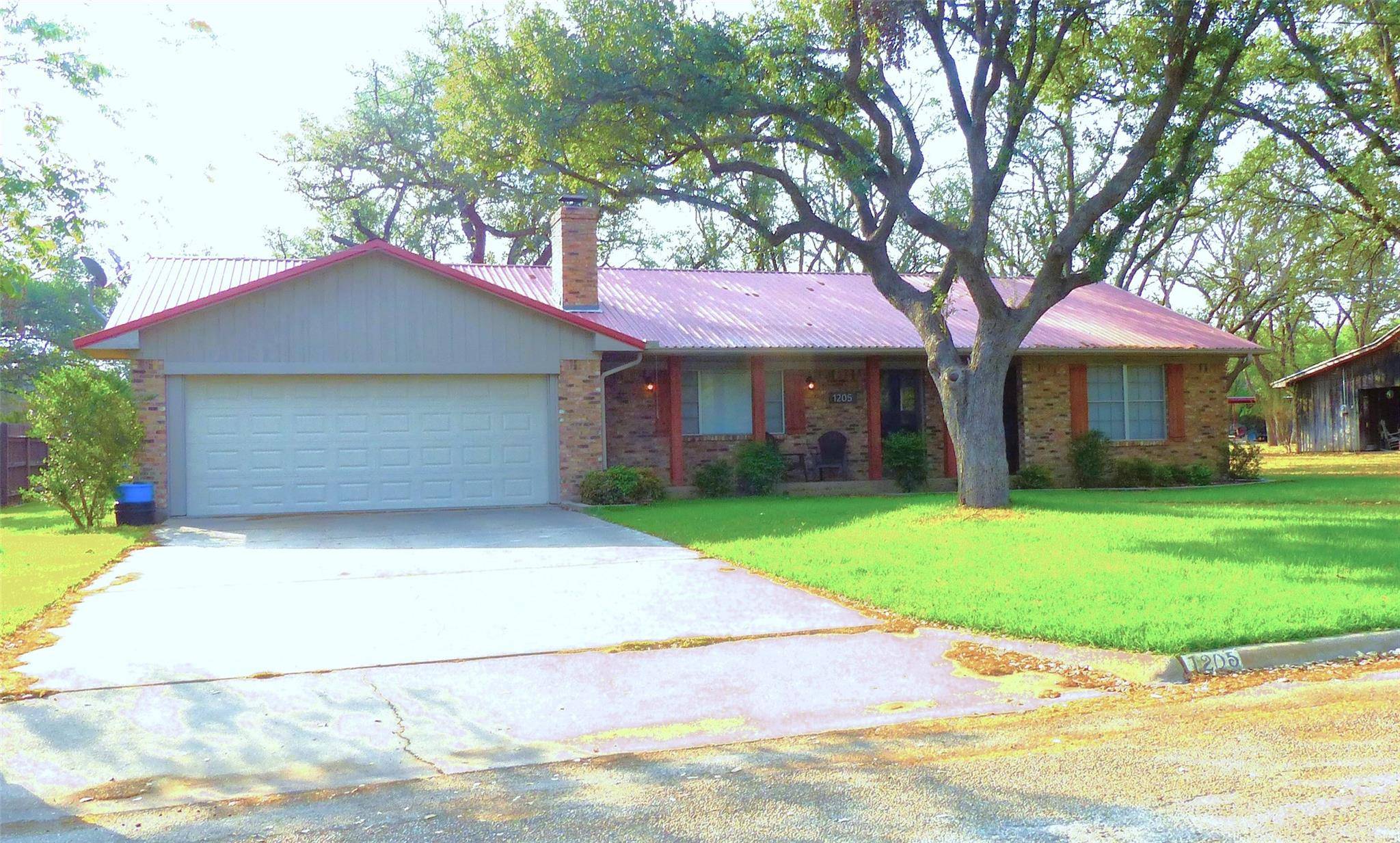 Brady, TX 76825,1205 Live Oak