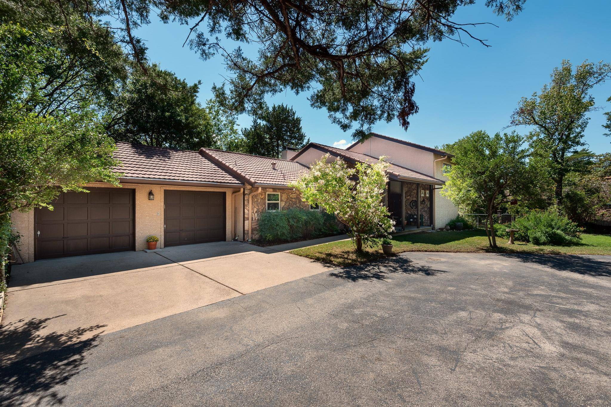 Cedar Hill, TX 75104,444 Robin Road