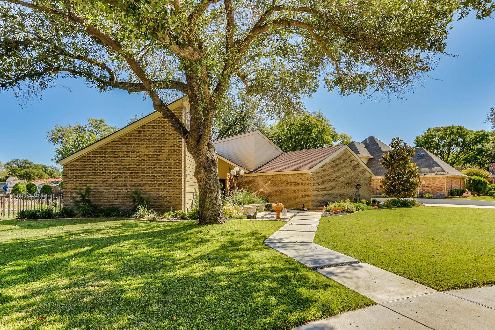 Plano, TX 75075,2508 Inverness Lane