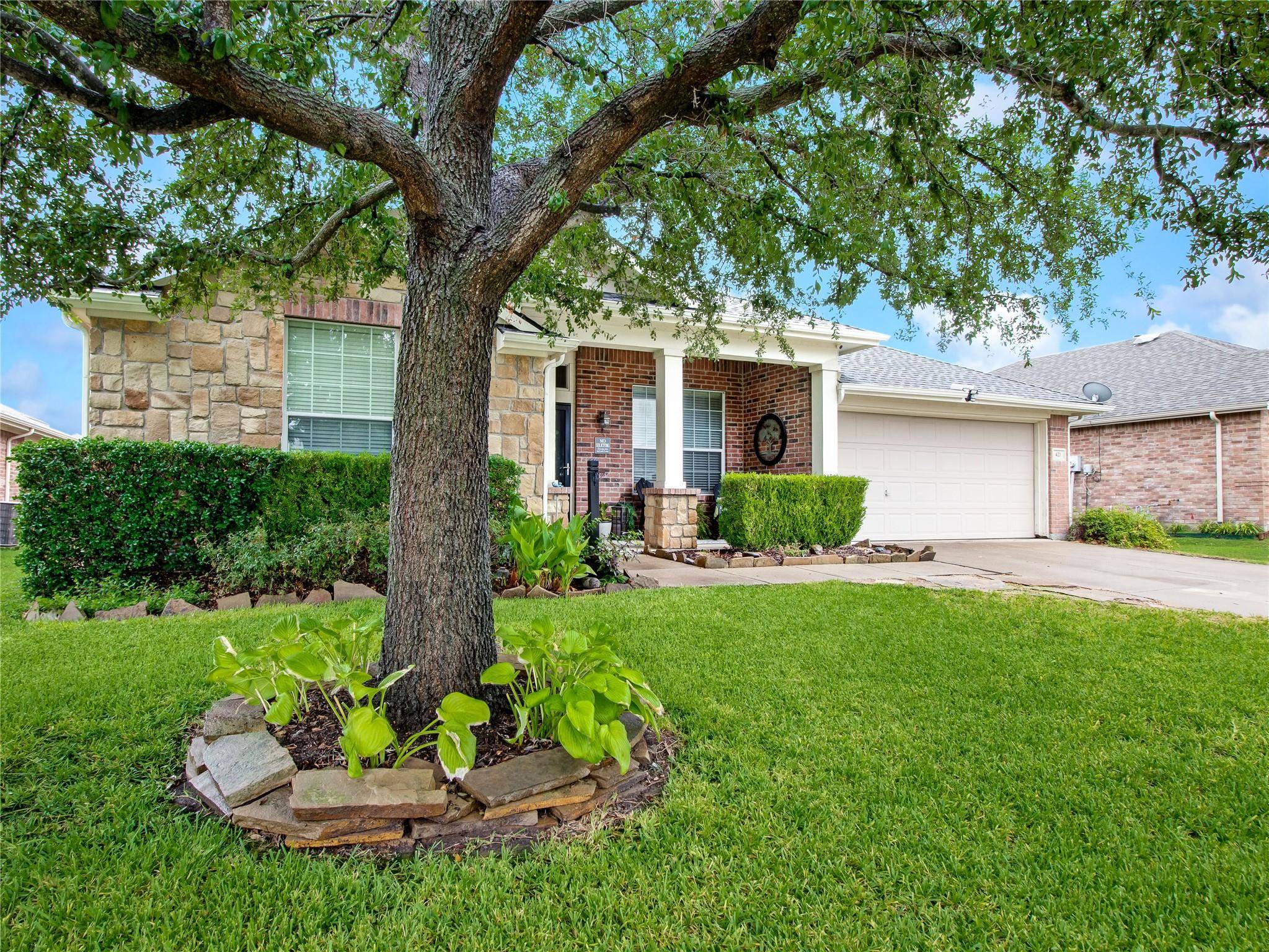 Forney, TX 75126,421 Chinaberry Trail