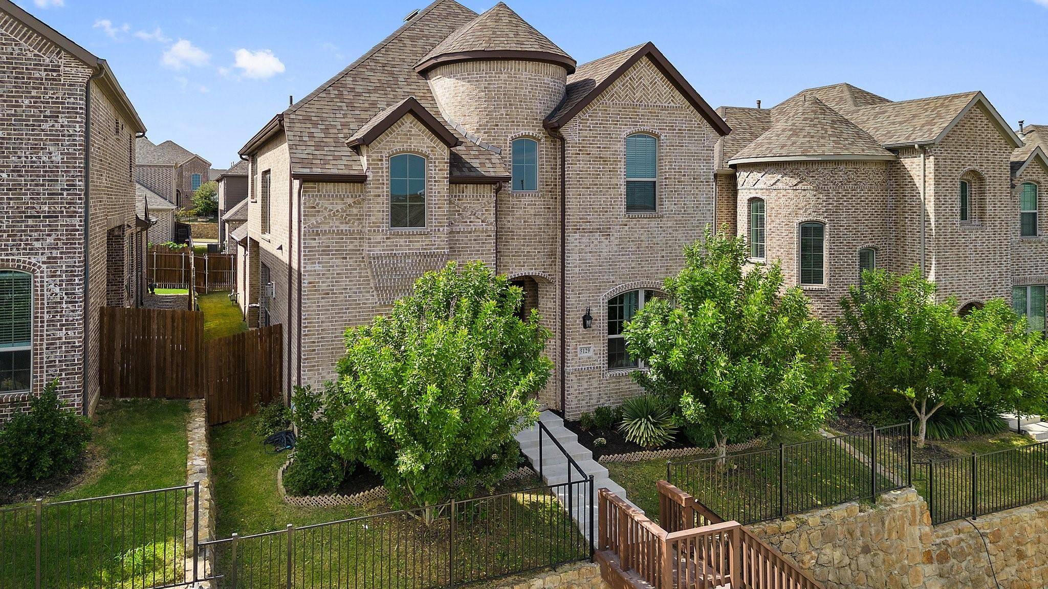 Irving, TX 75038,5129 Wakefield Drive