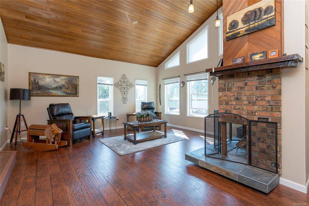 Duncan, BC V9L 4Z6,5837 Valleyview Rd