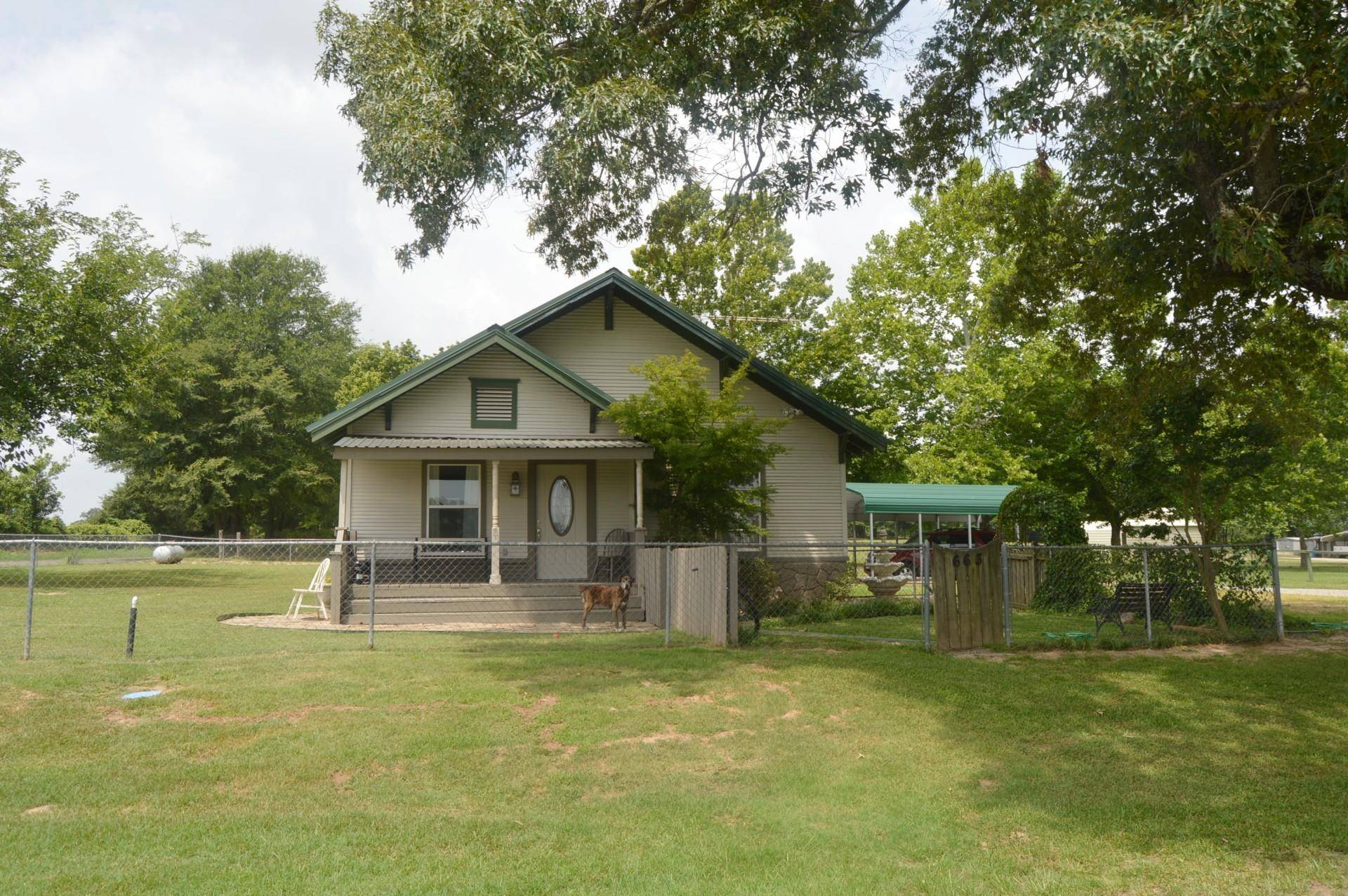 Winnsboro, TX 75494,663 SW County Road 3230