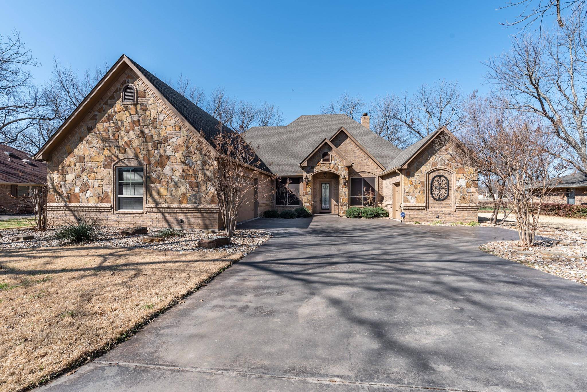 Granbury, TX 76049,7503 Ravenswood Road