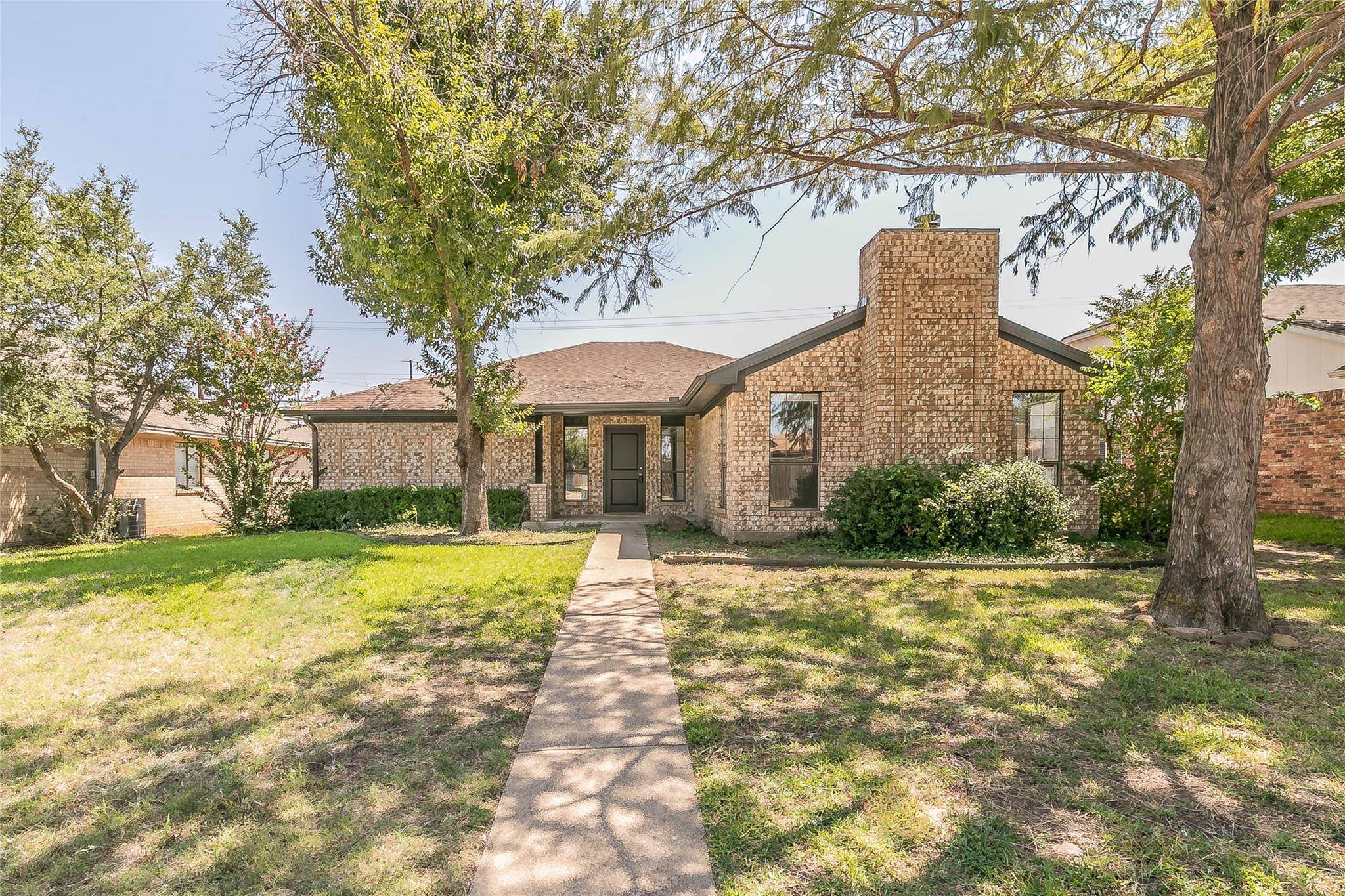 Garland, TX 75040,2406 Limestone Lane