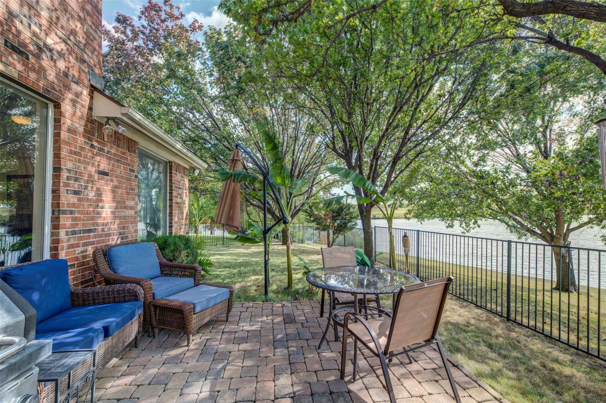 Irving, TX 75063,101 Ranch Trail