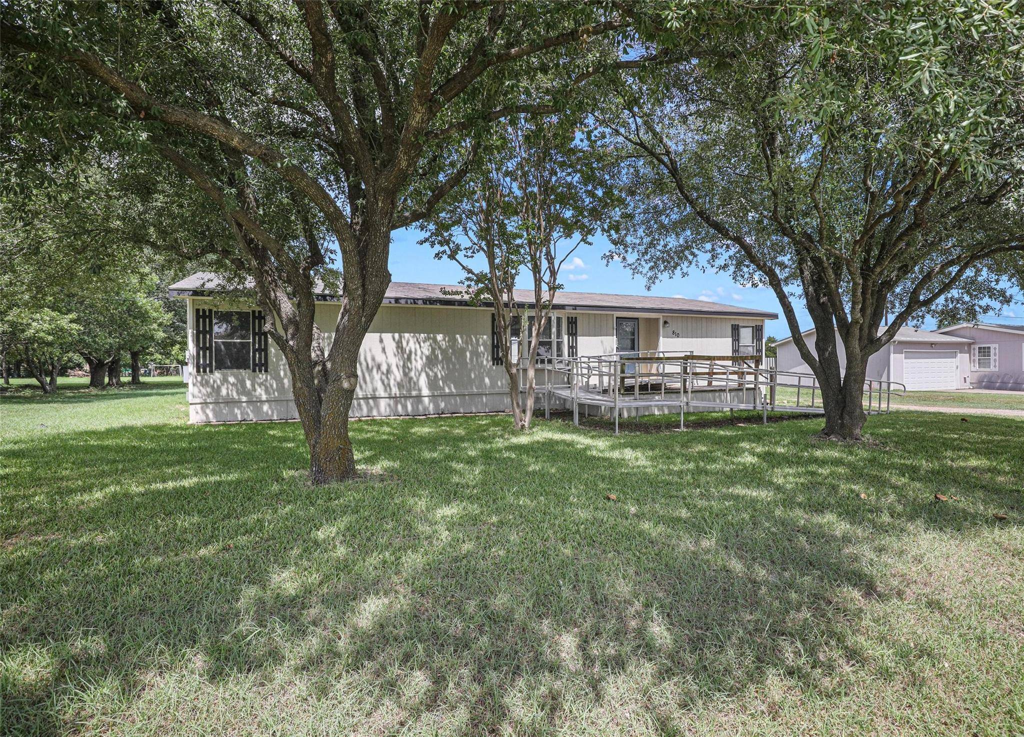 Red Oak, TX 75154,810 Preston Road