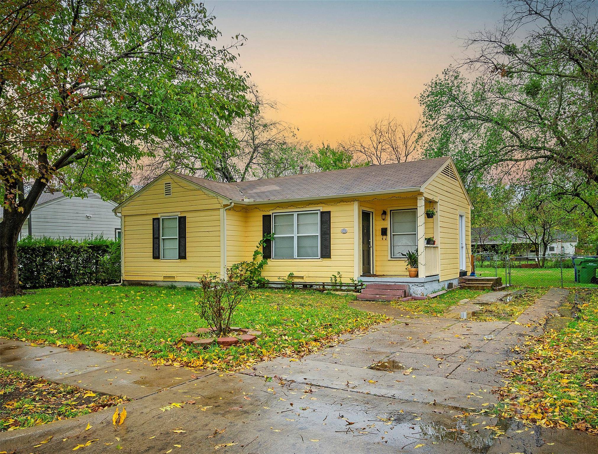 Garland, TX 75040,1316 Maple Drive