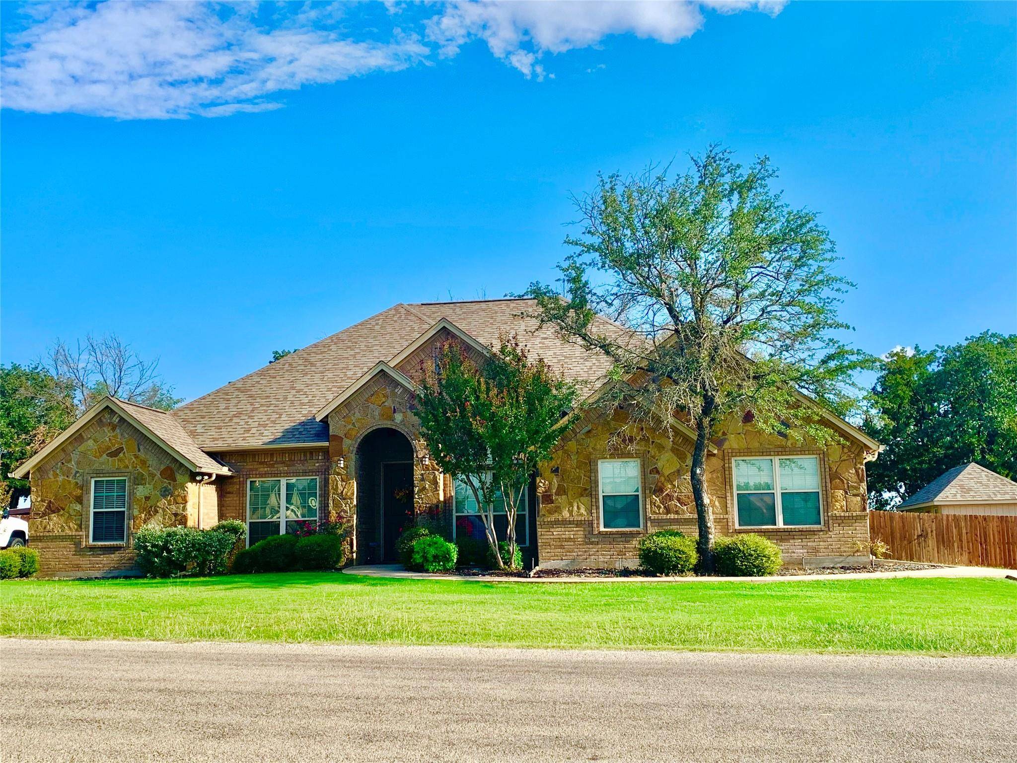 Granbury, TX 76049,3223 Golden Oaks Circle