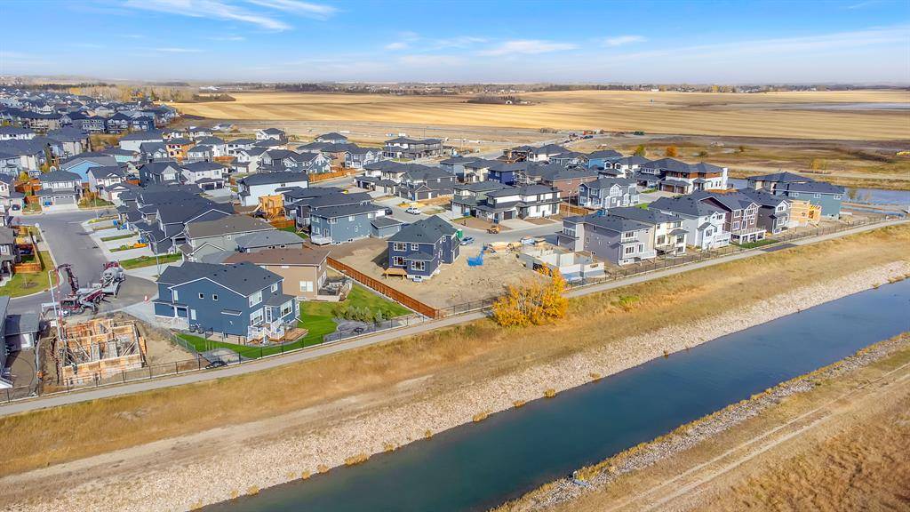 Chestermere, AB T1X 1Y8,126 Sandpiper PARK