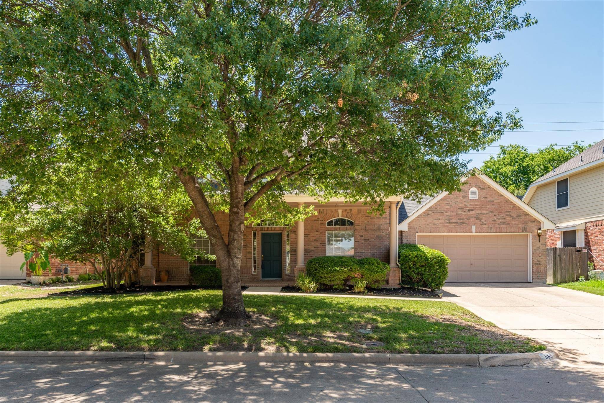 Fort Worth, TX 76132,6611 Canyon Crest Drive