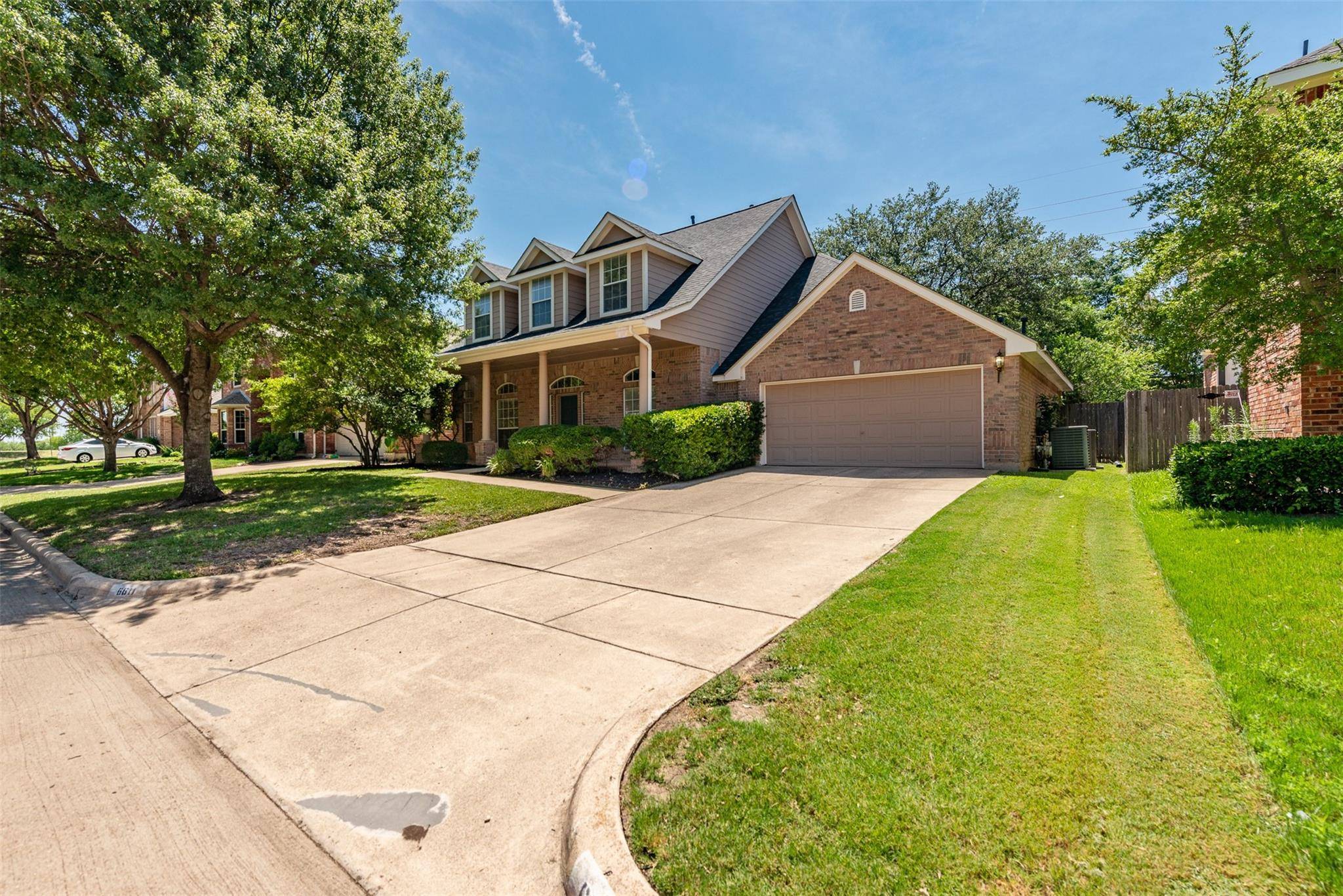 Fort Worth, TX 76132,6611 Canyon Crest Drive