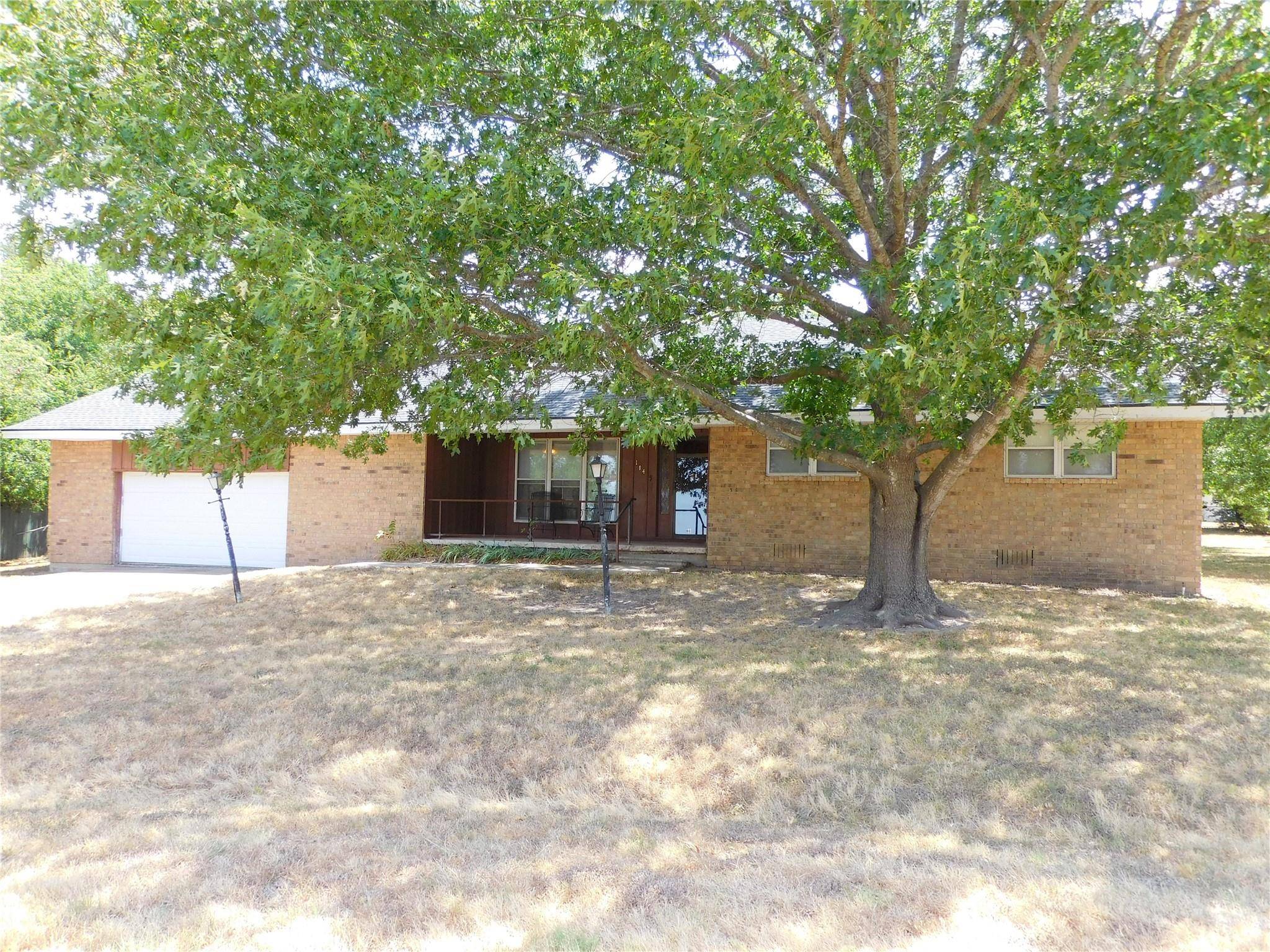 Hubbard, TX 76648,114 Circle Drive