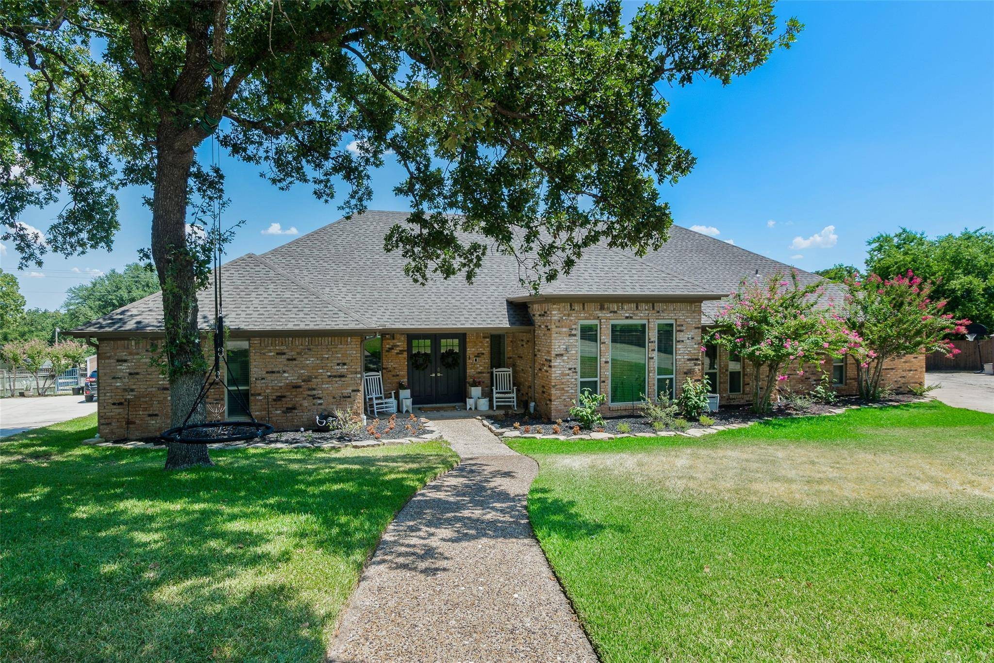 Trophy Club, TX 76262,5 Greenbriar Court