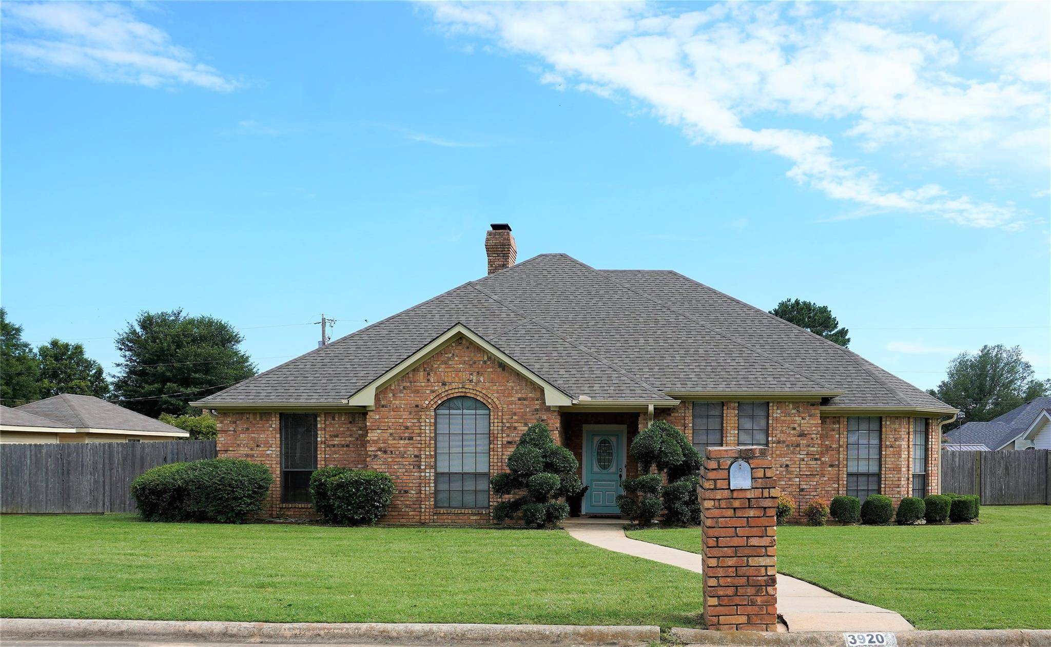 Paris, TX 75462,3920 Oleander Street