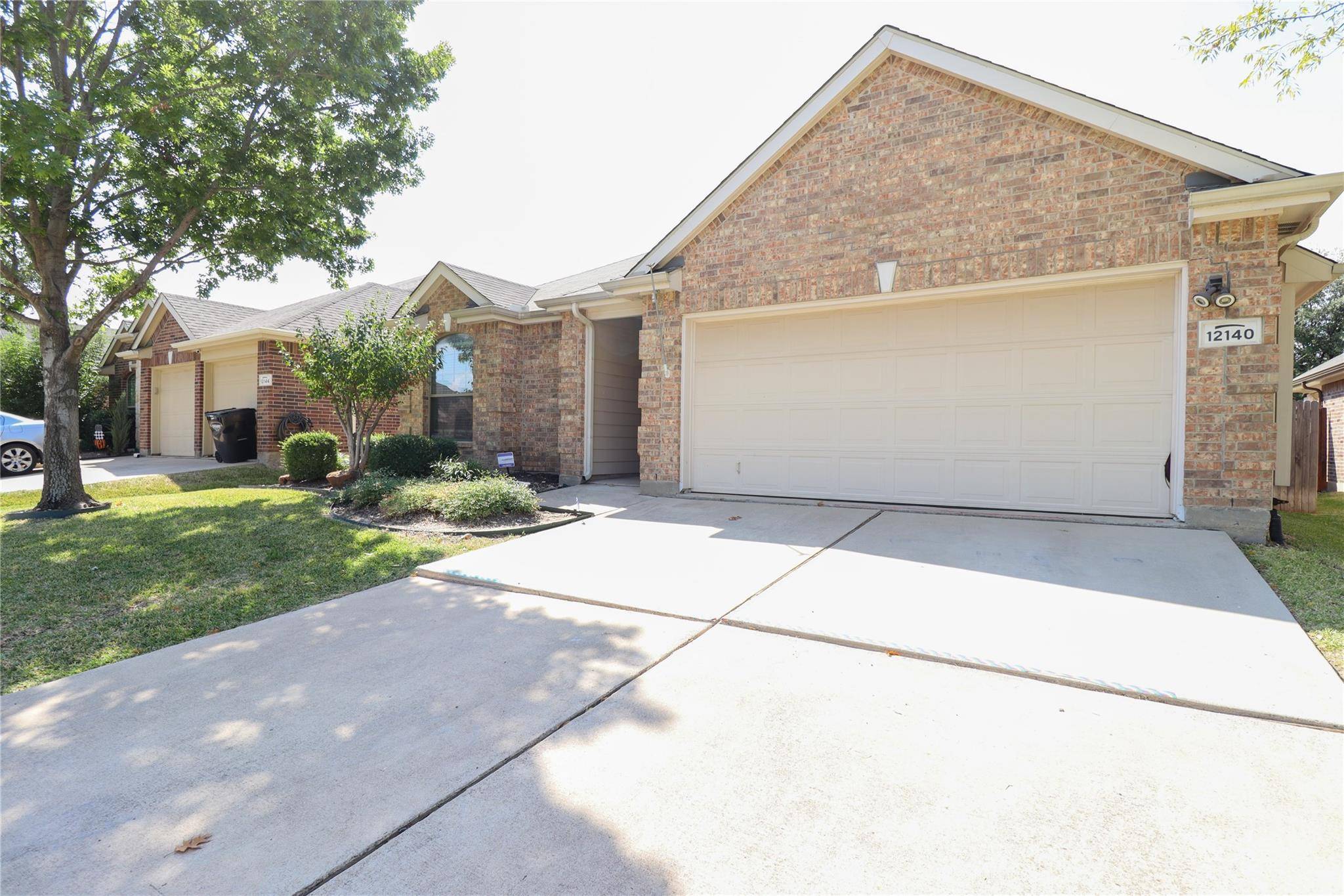 Burleson, TX 76028,12140 Longstone Drive