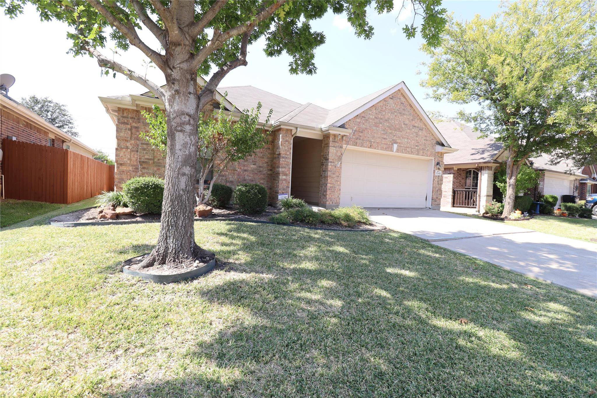 Burleson, TX 76028,12140 Longstone Drive