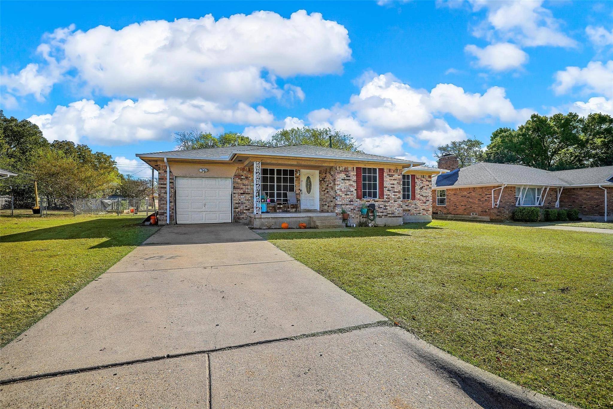 Red Oak, TX 75154,104 S Hillside Street