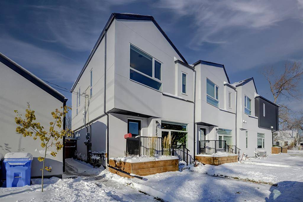 Calgary, AB T2M 3M7,1853 12 ST NW