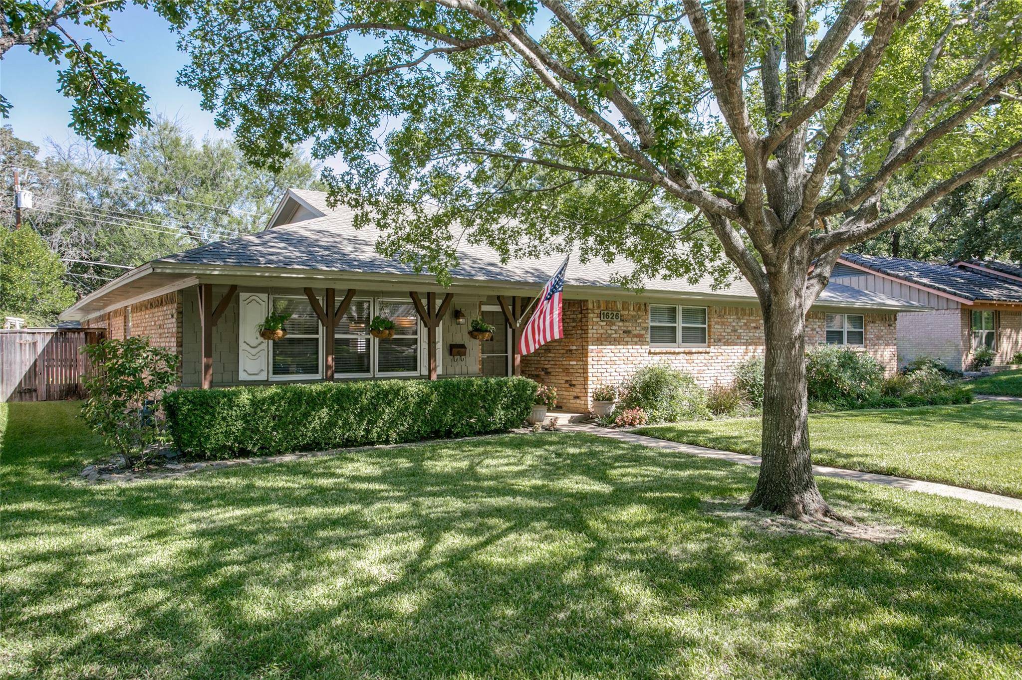 Irving, TX 75061,1626 Post Oak Drive