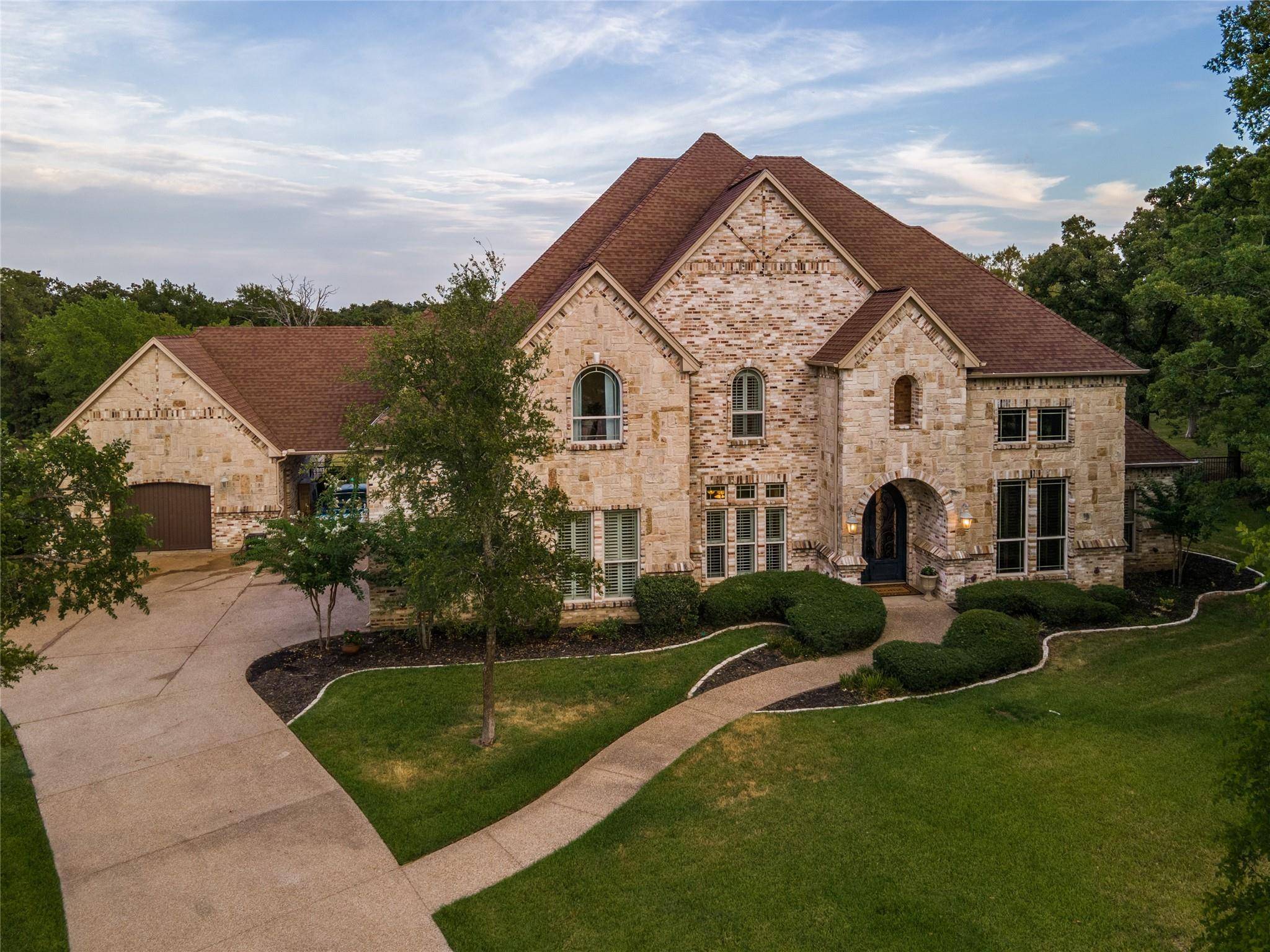 Mansfield, TX 76063,7100 Lakes End Court