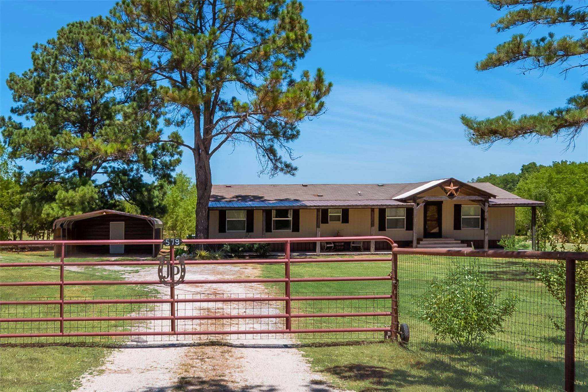 Valley View, TX 76272,579 Cheaney Road