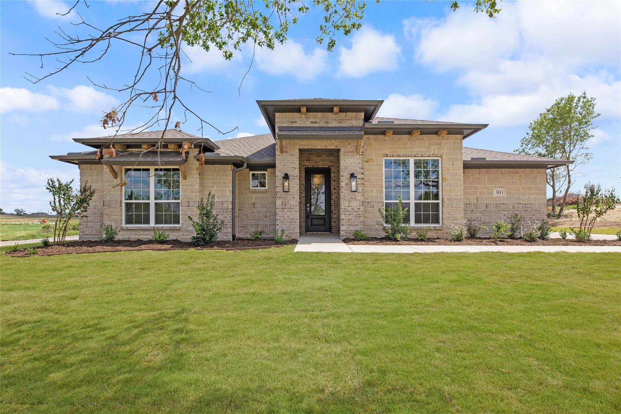 Springtown, TX 76082,301 Falcon Court