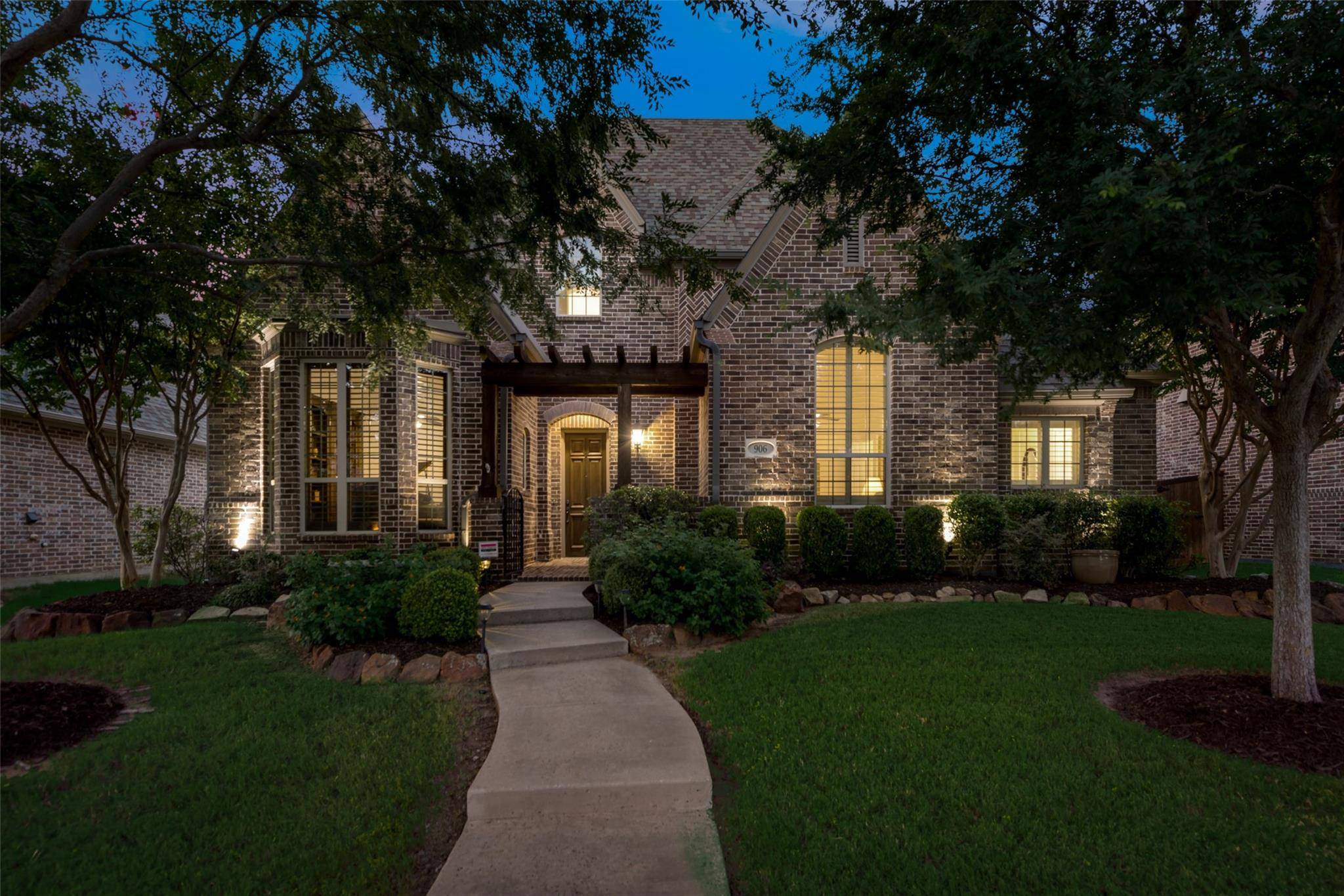 Allen, TX 75013,906 Clear Water Drive