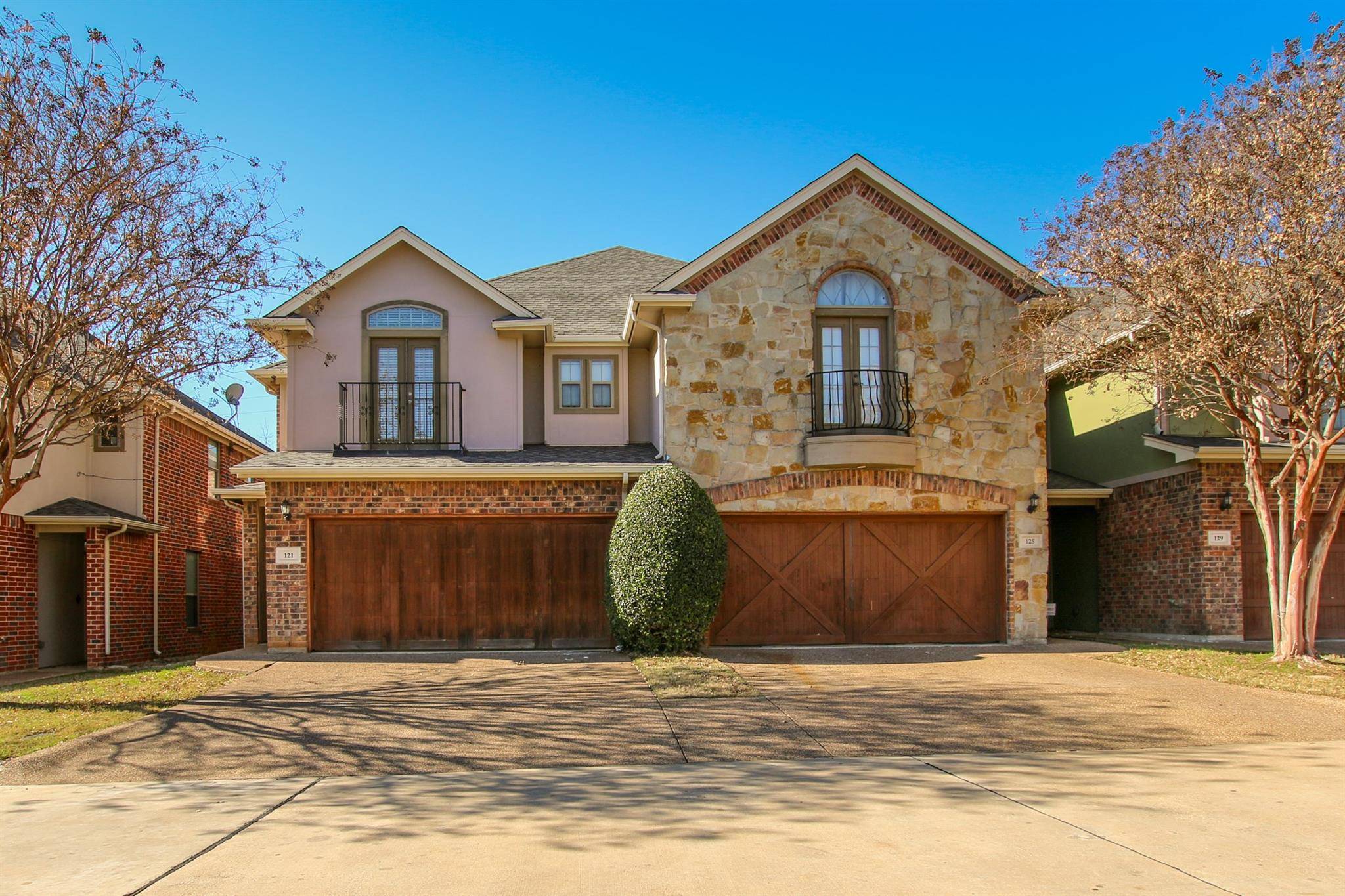 Hurst, TX 76053,121 Corinna Court